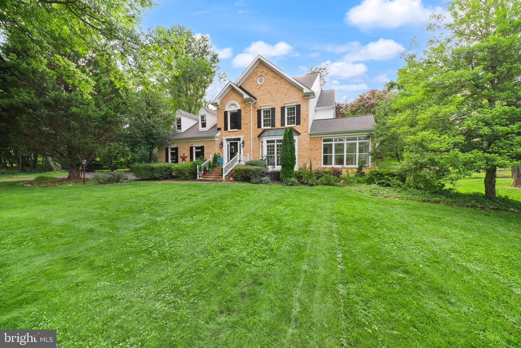 4280 LAWNVALE DRIVE