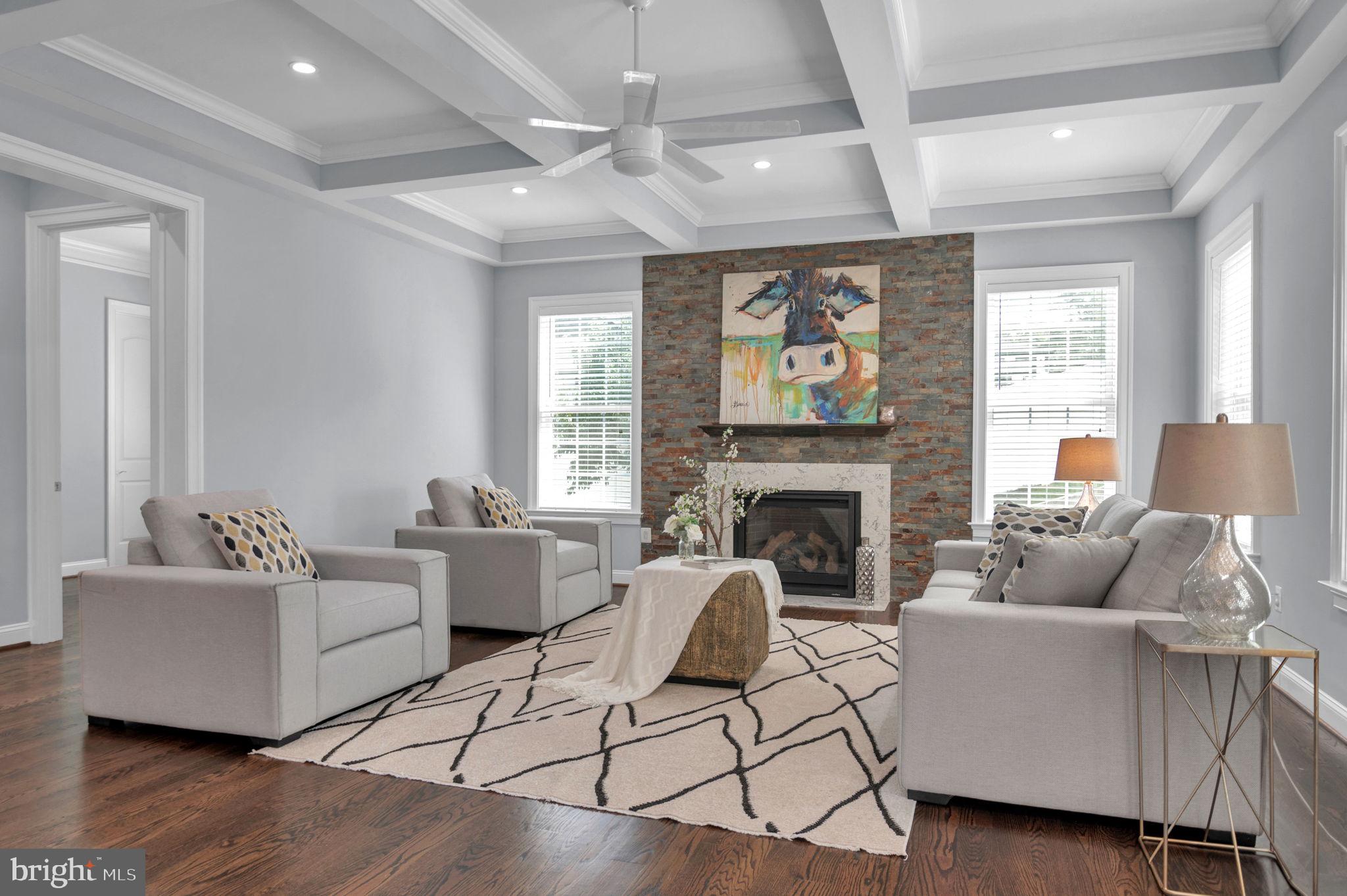 PIMMIT HILLS - Residential