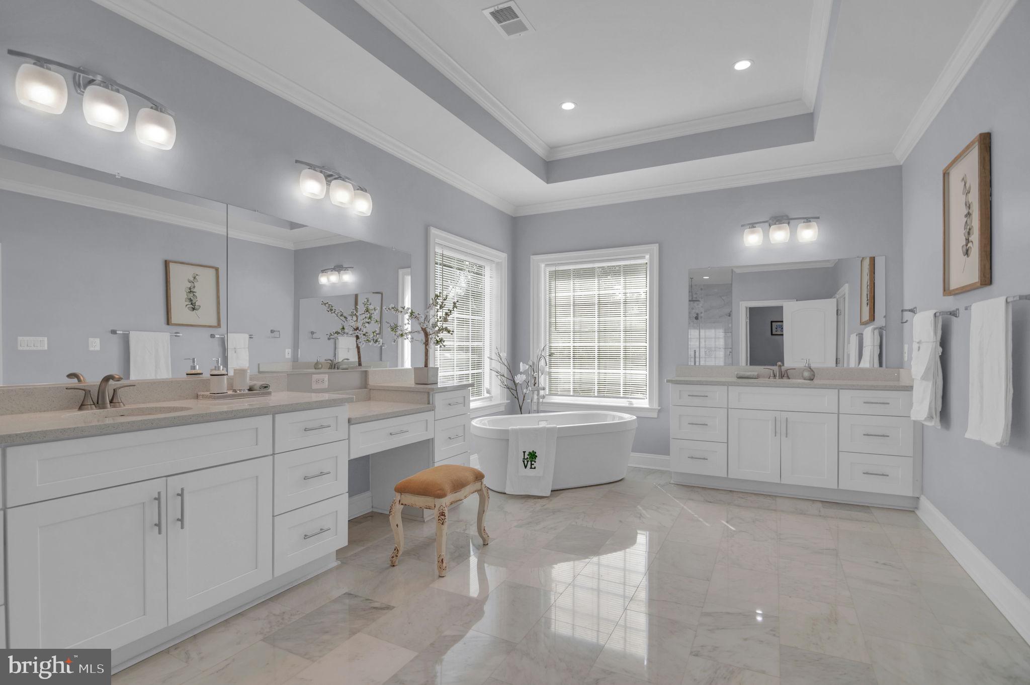 PIMMIT HILLS - Residential