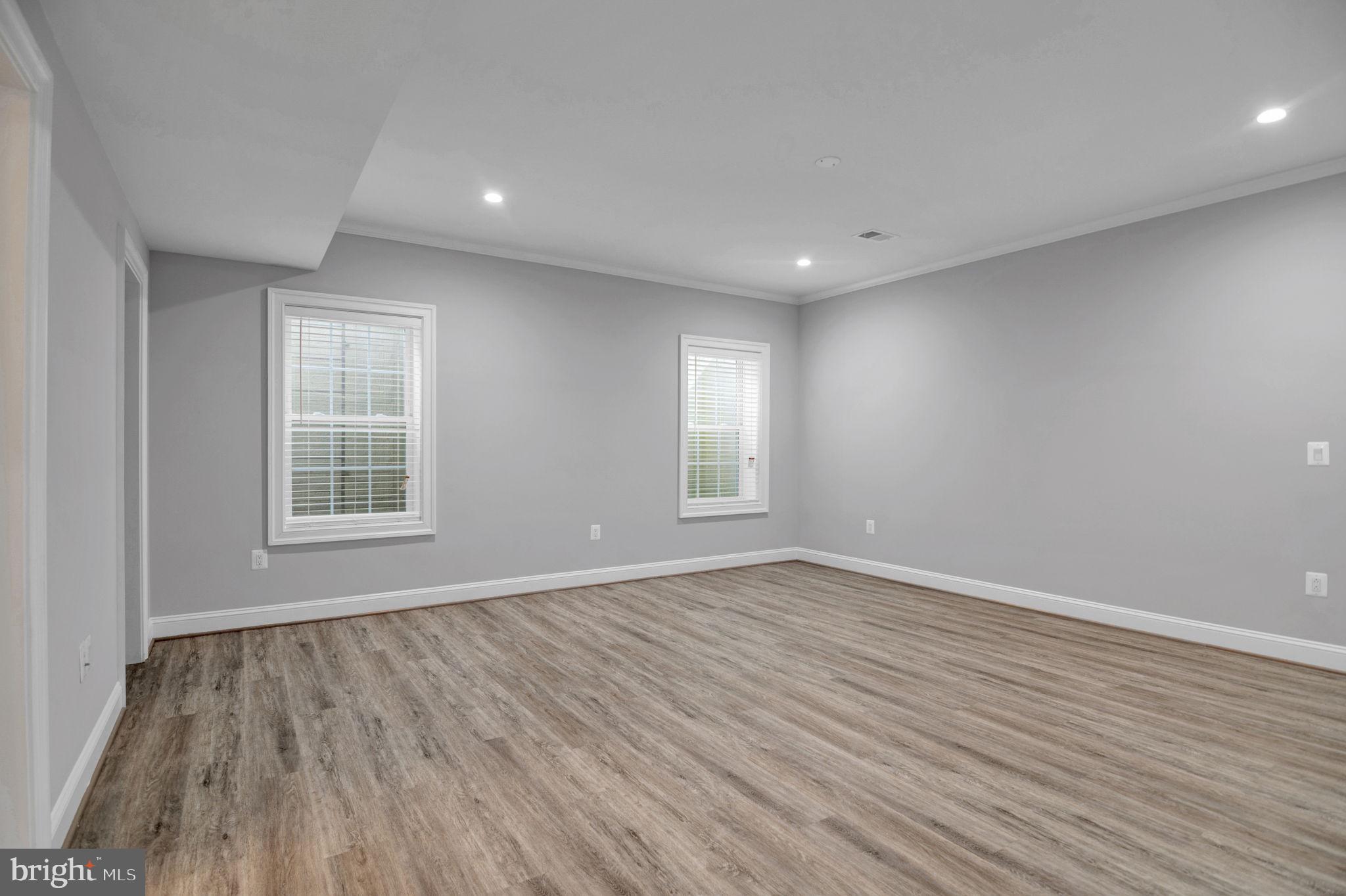 PIMMIT HILLS - Residential