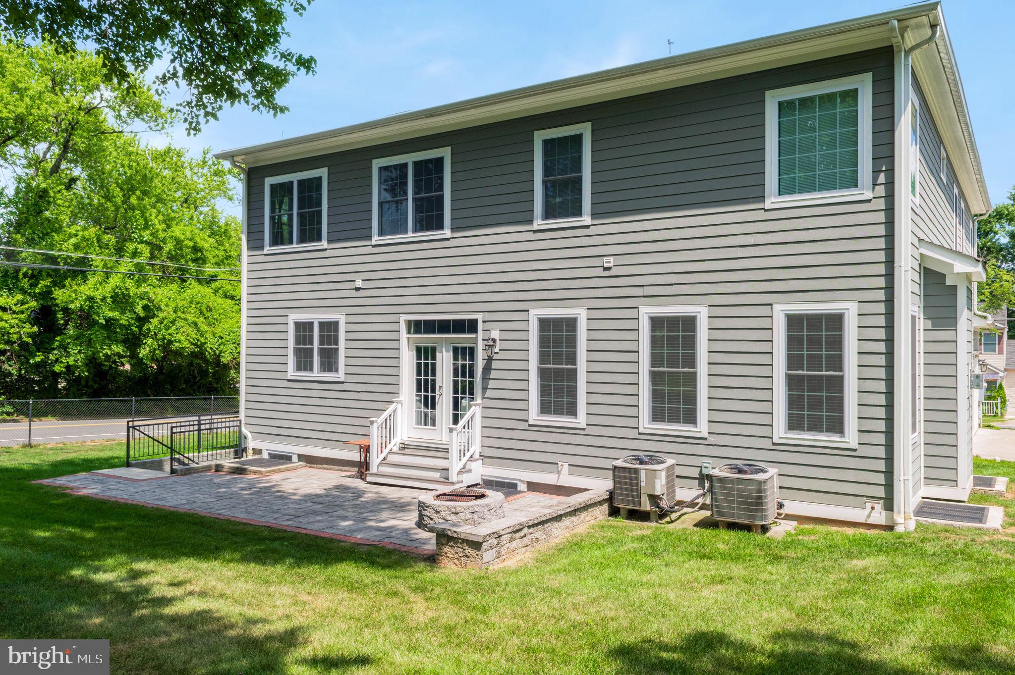 PIMMIT HILLS - Residential