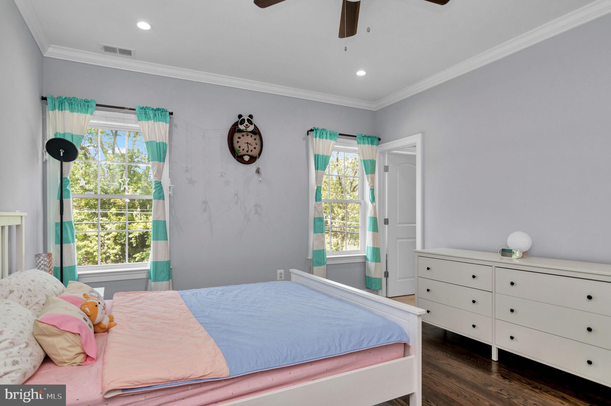 PIMMIT HILLS - Residential