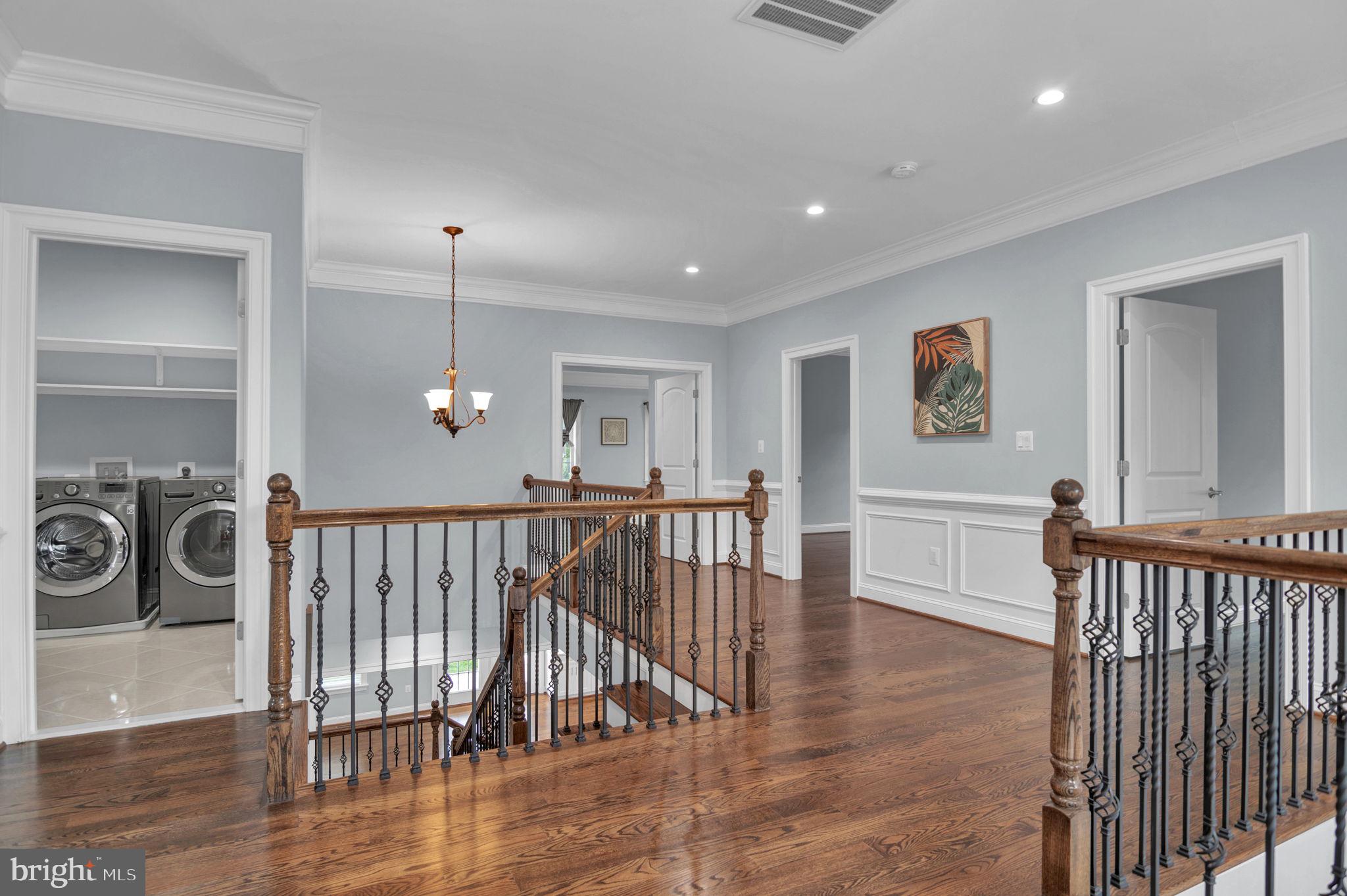 PIMMIT HILLS - Residential