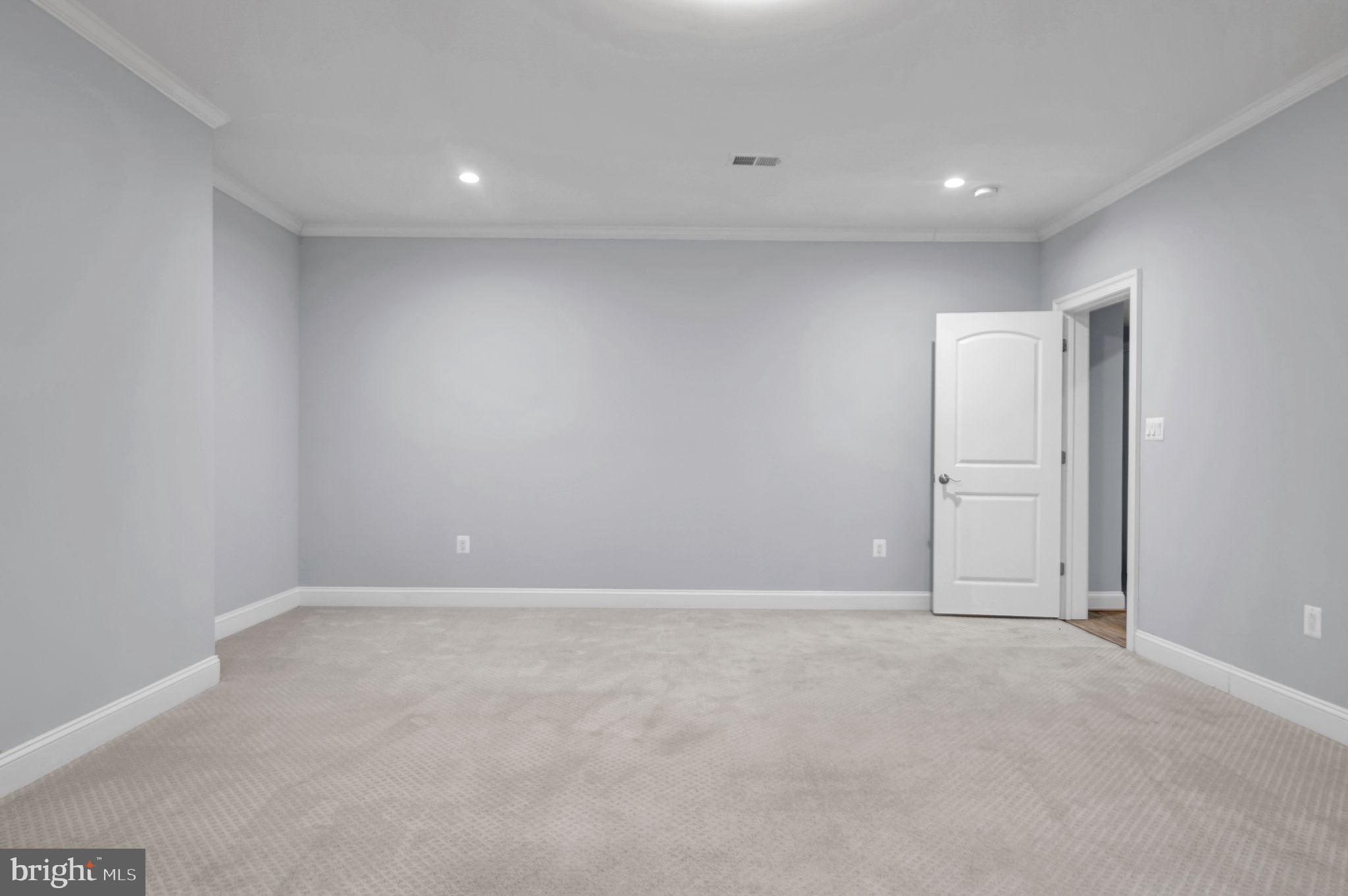 PIMMIT HILLS - Residential