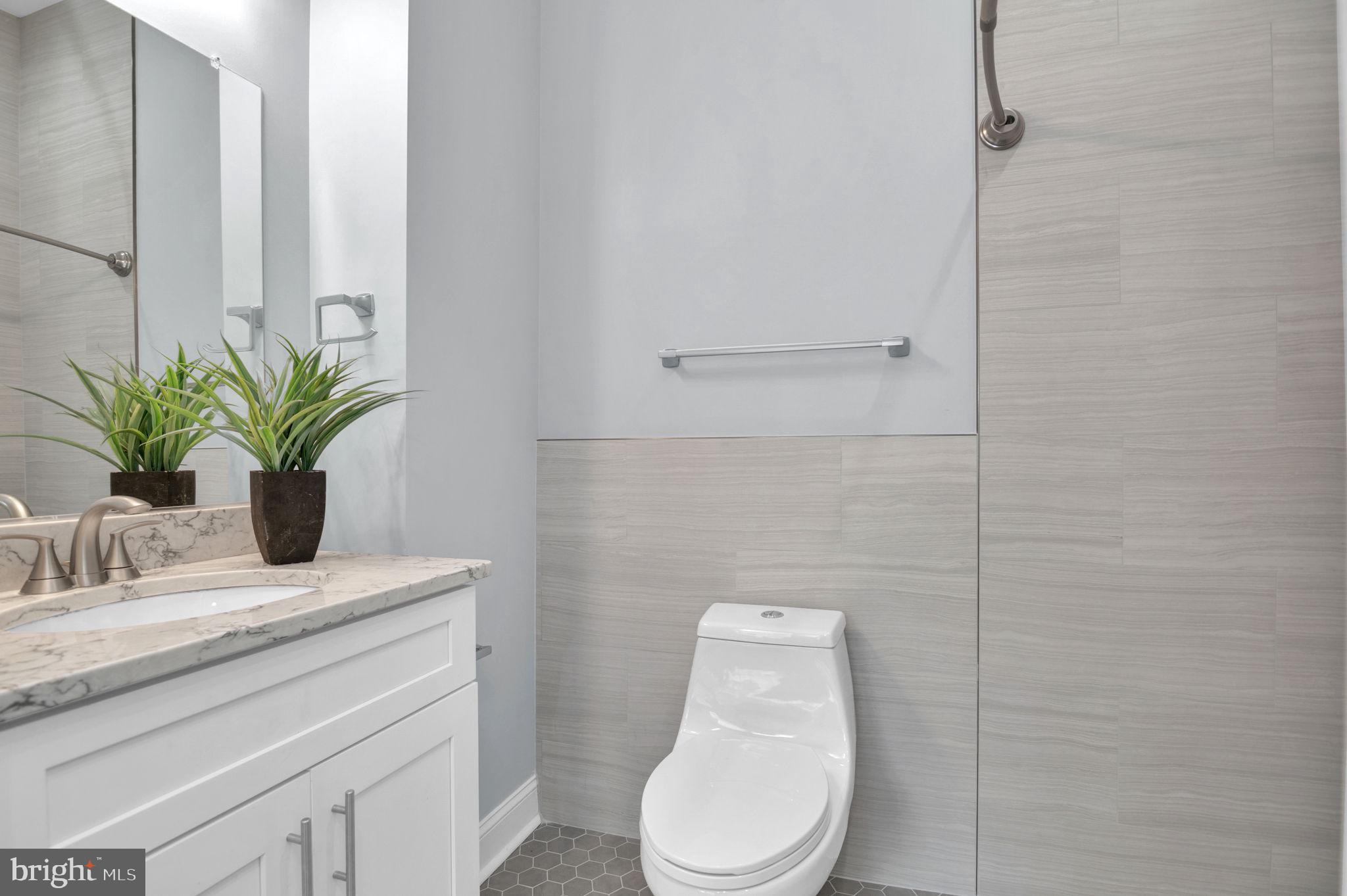 PIMMIT HILLS - Residential