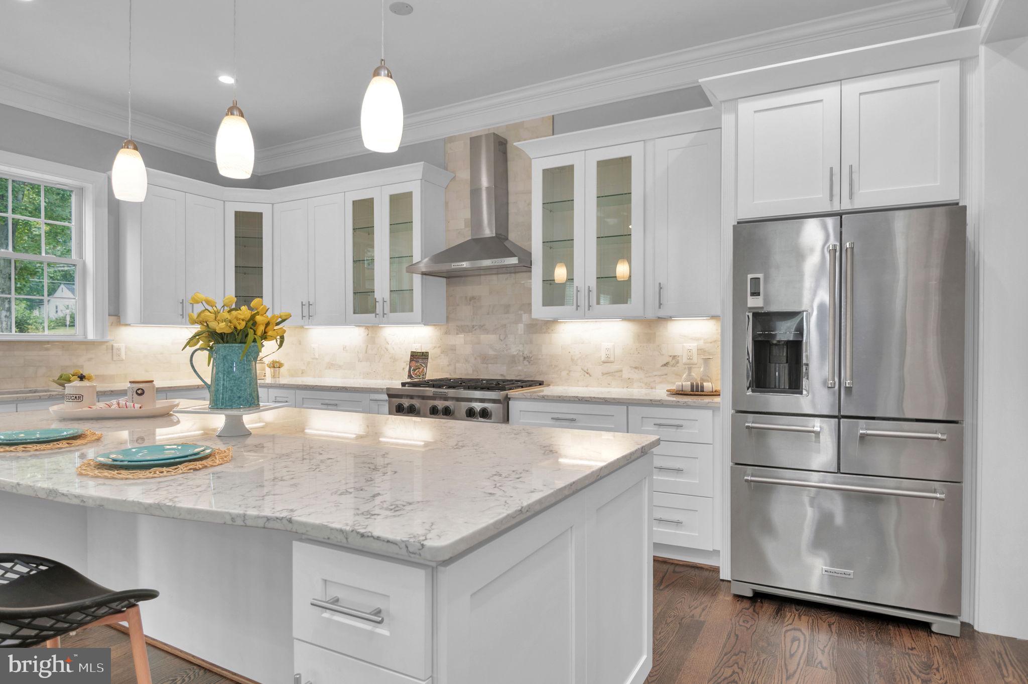 PIMMIT HILLS - Residential