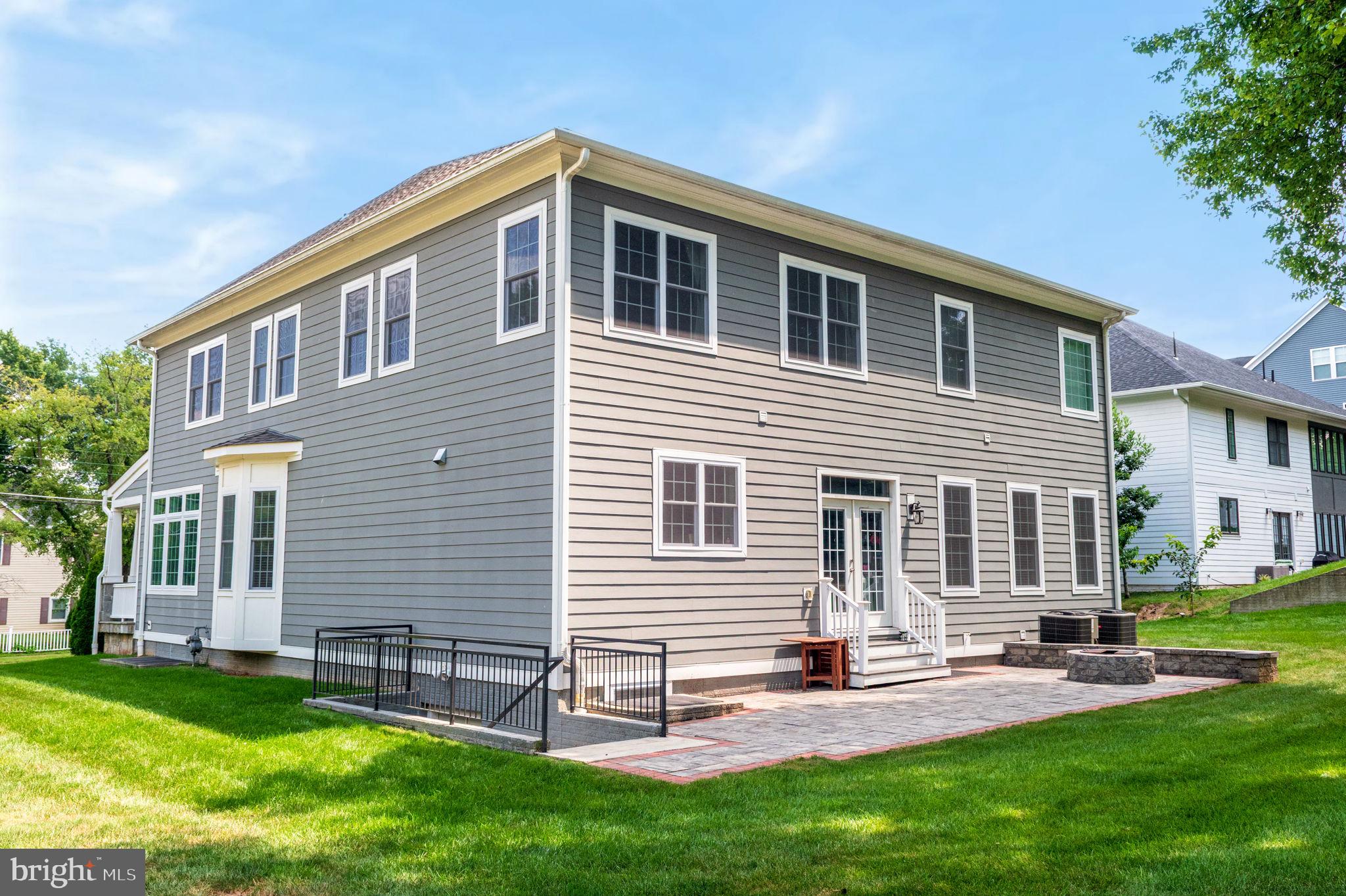 PIMMIT HILLS - Residential