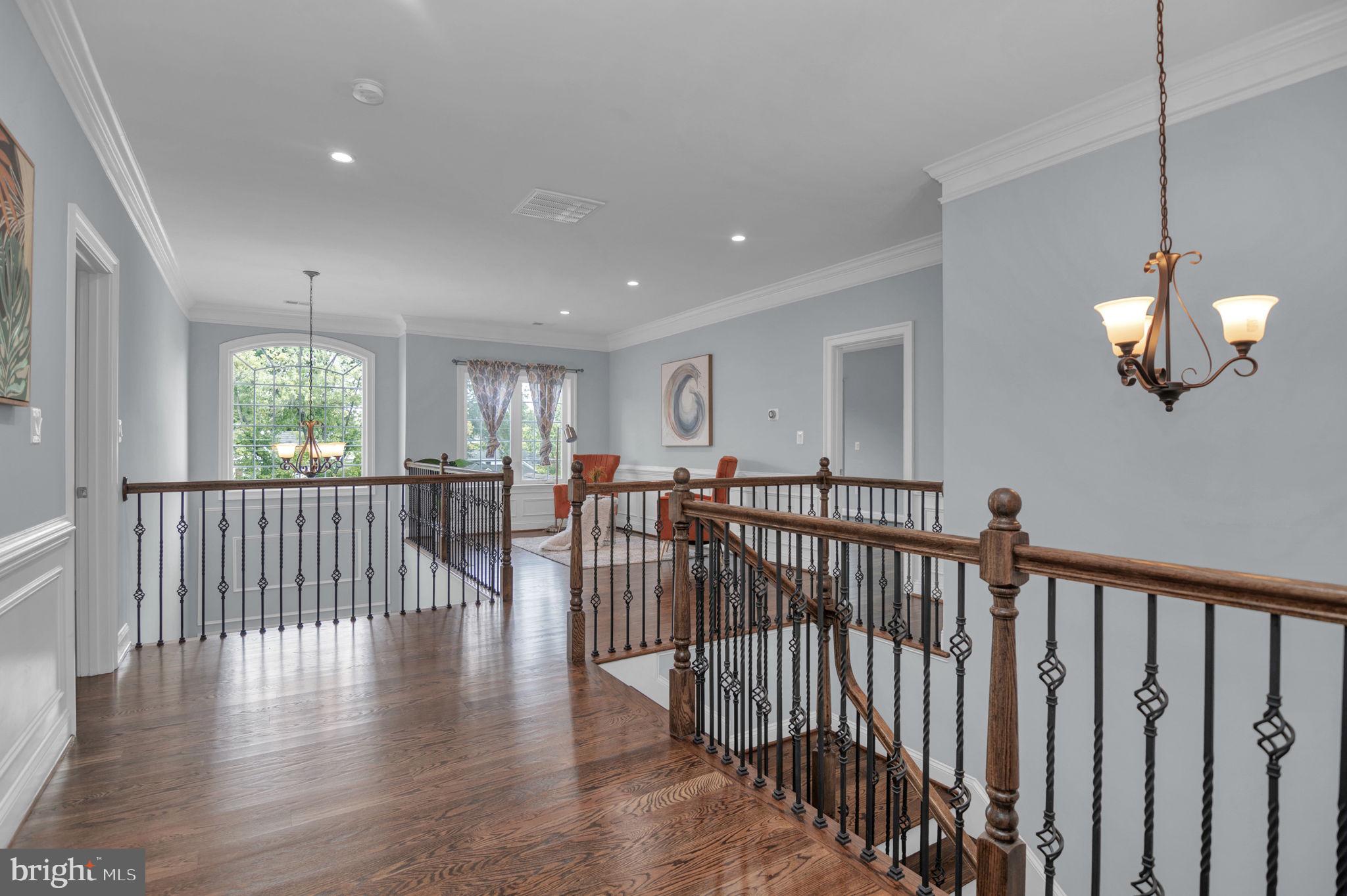 PIMMIT HILLS - Residential