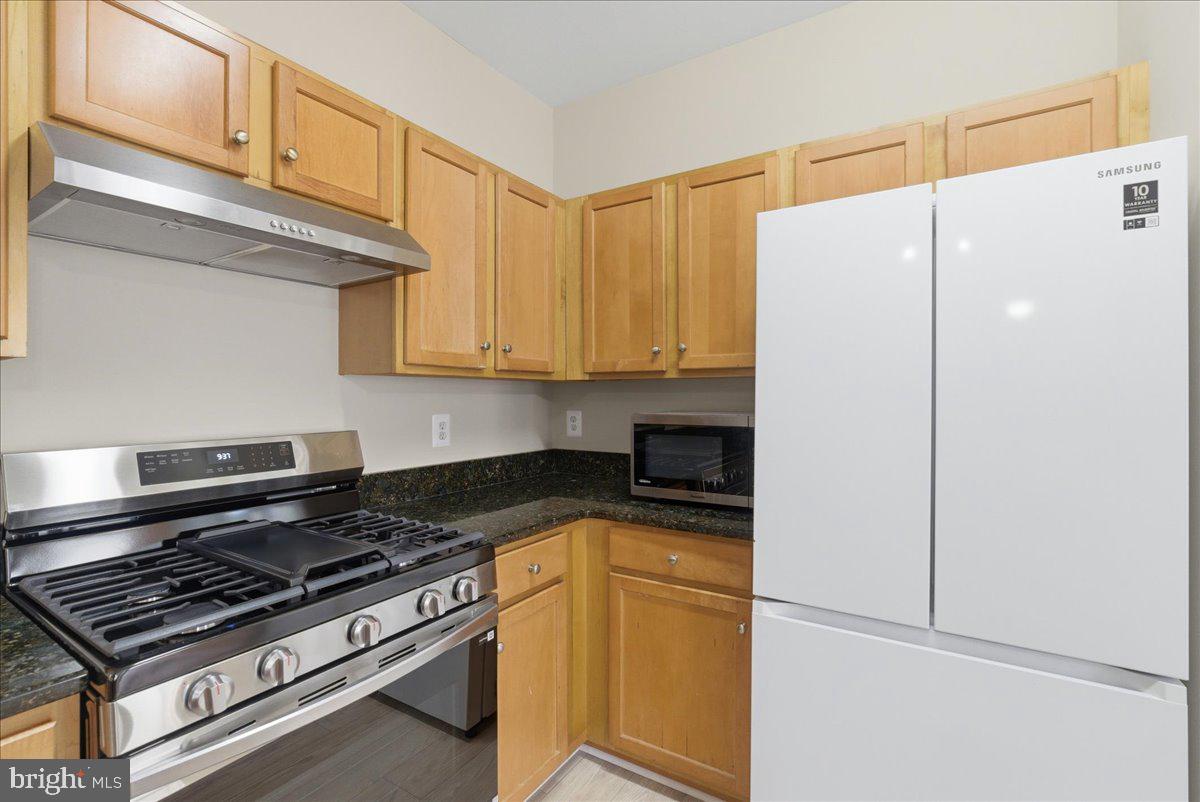 STONEGATE AT FAIRCREST - Residential