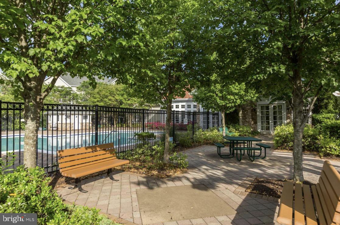 STONEGATE AT FAIRCREST - Residential