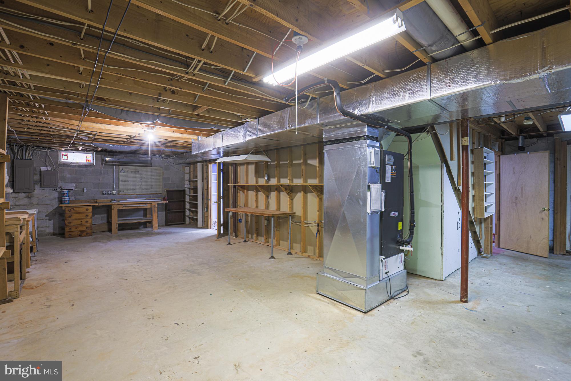 CECIL C - Residential