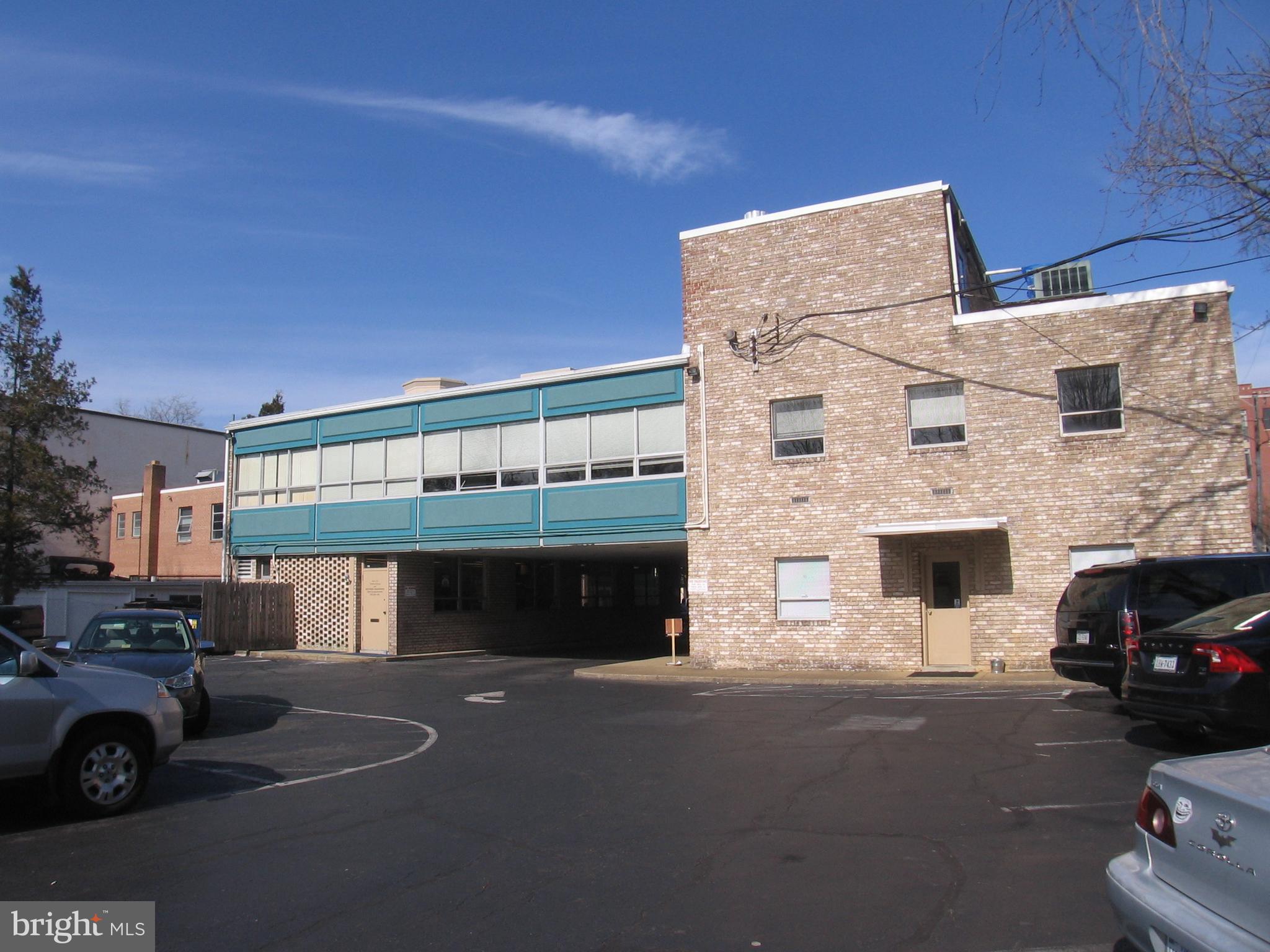 417 BROAD STREET W #209