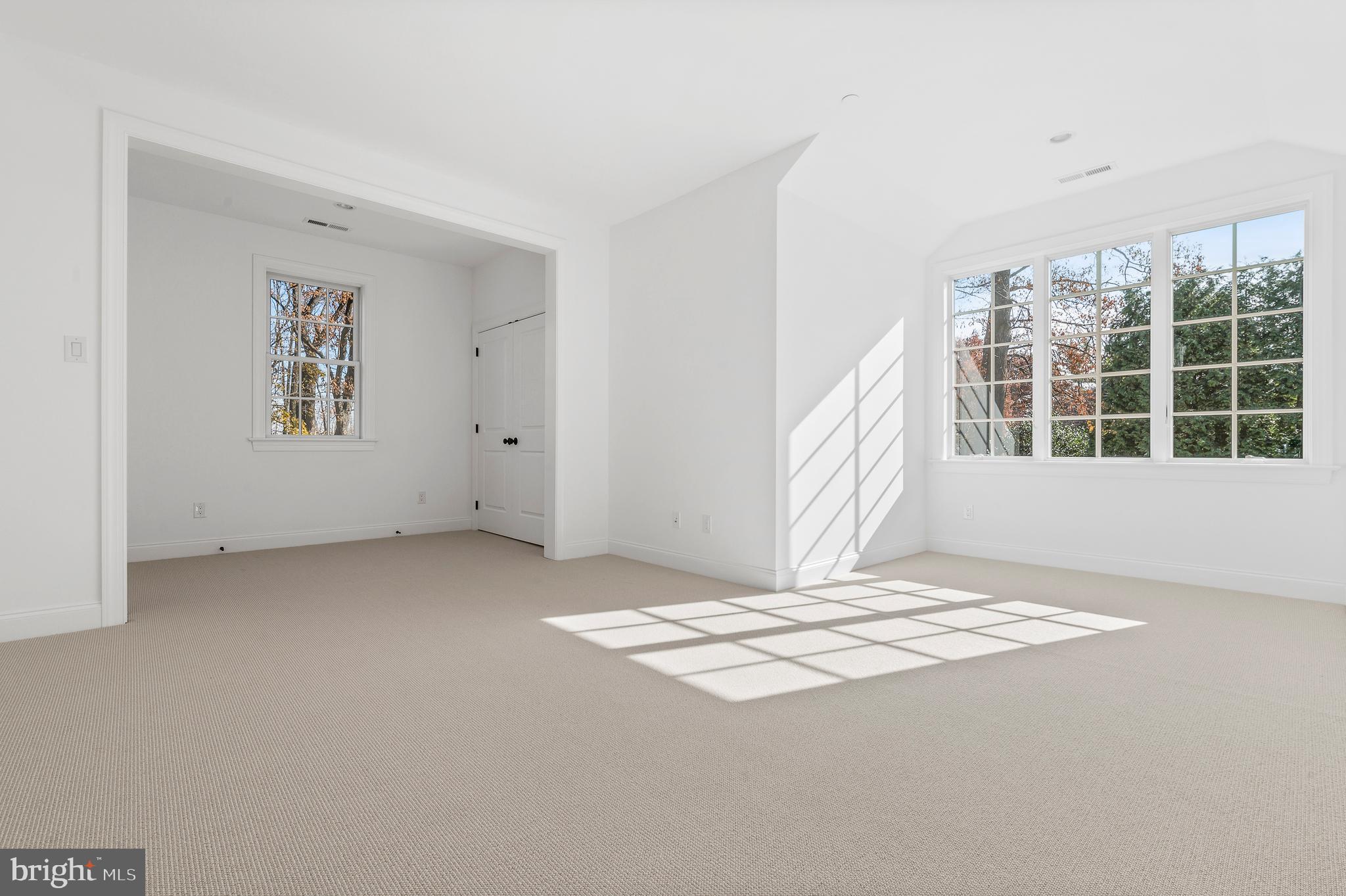 GLADWYNE - Residential