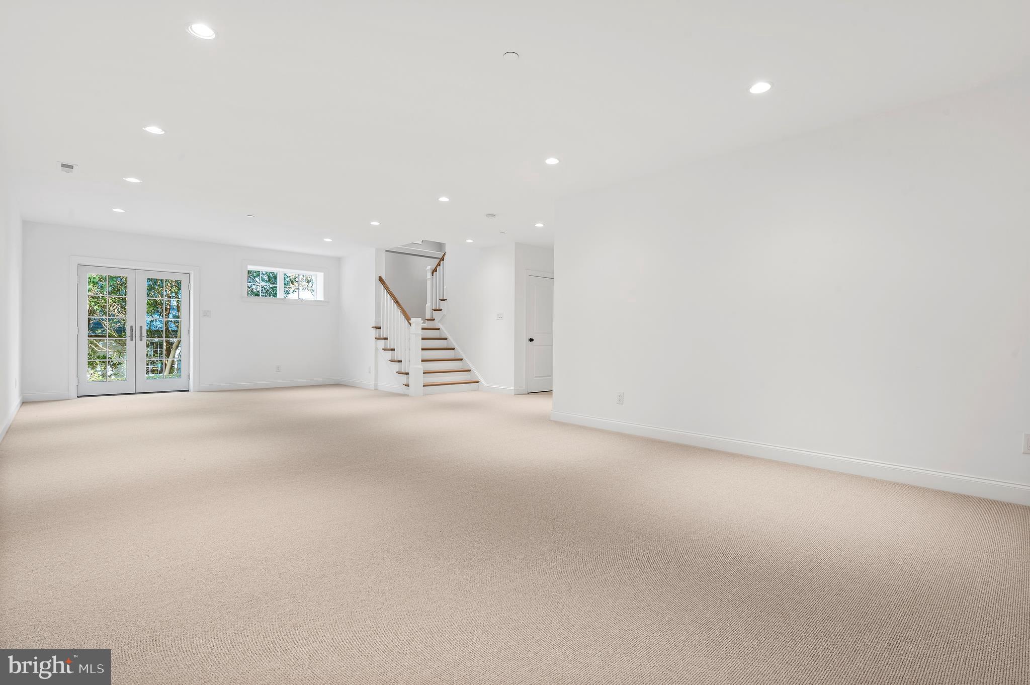 GLADWYNE - Residential