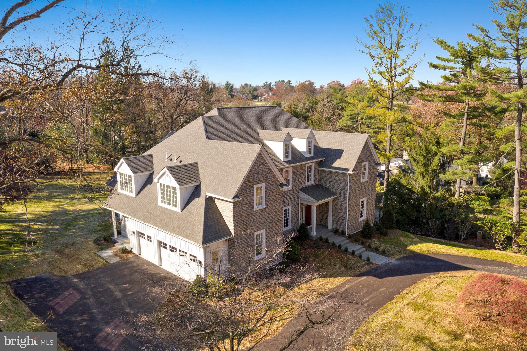 GLADWYNE - Residential