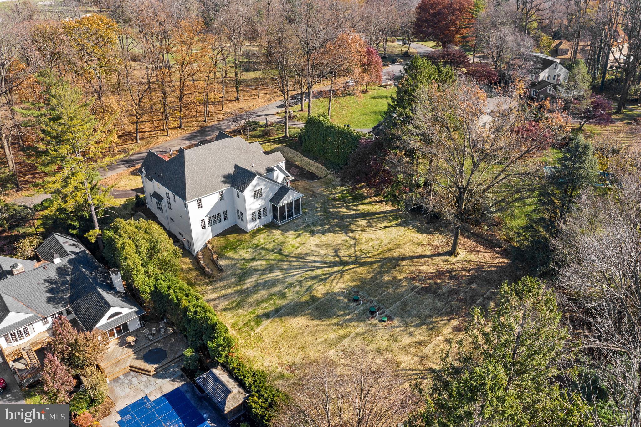 GLADWYNE - Residential