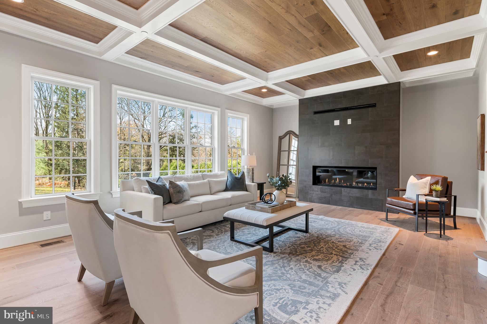 GLADWYNE - Residential