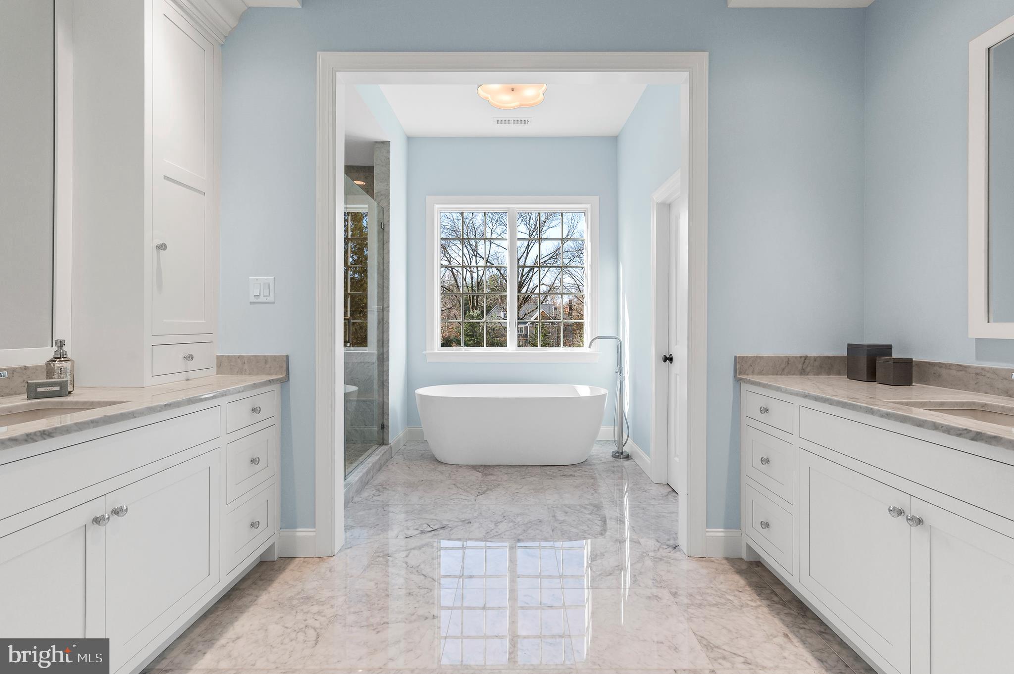 GLADWYNE - Residential