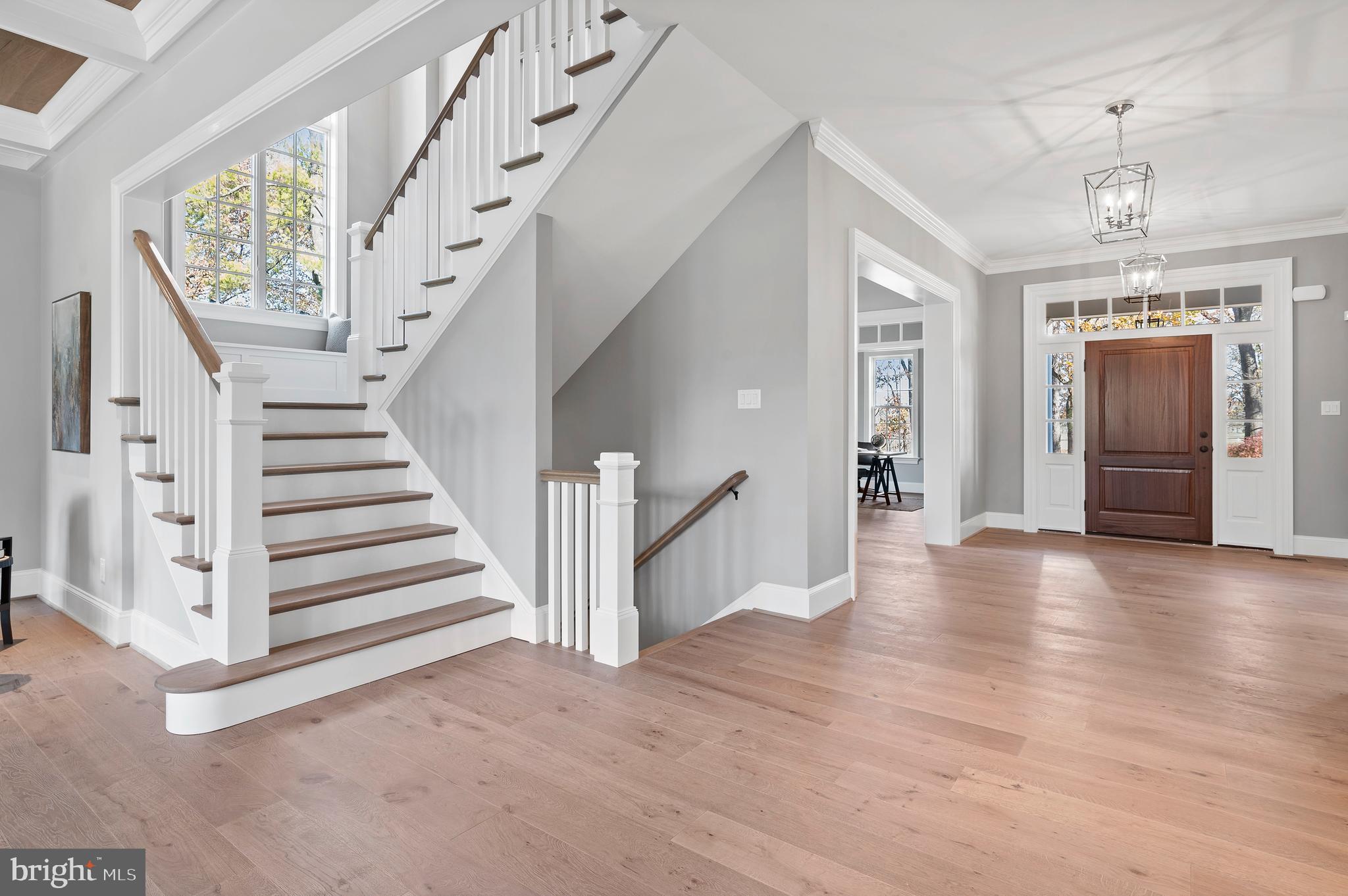 GLADWYNE - Residential