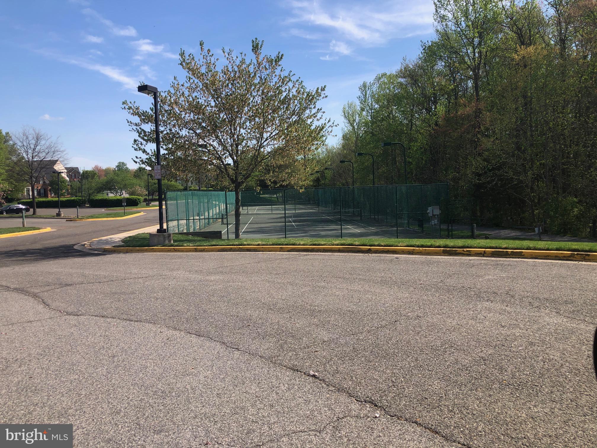 CROSS CREEK CLUB - Residential Lease