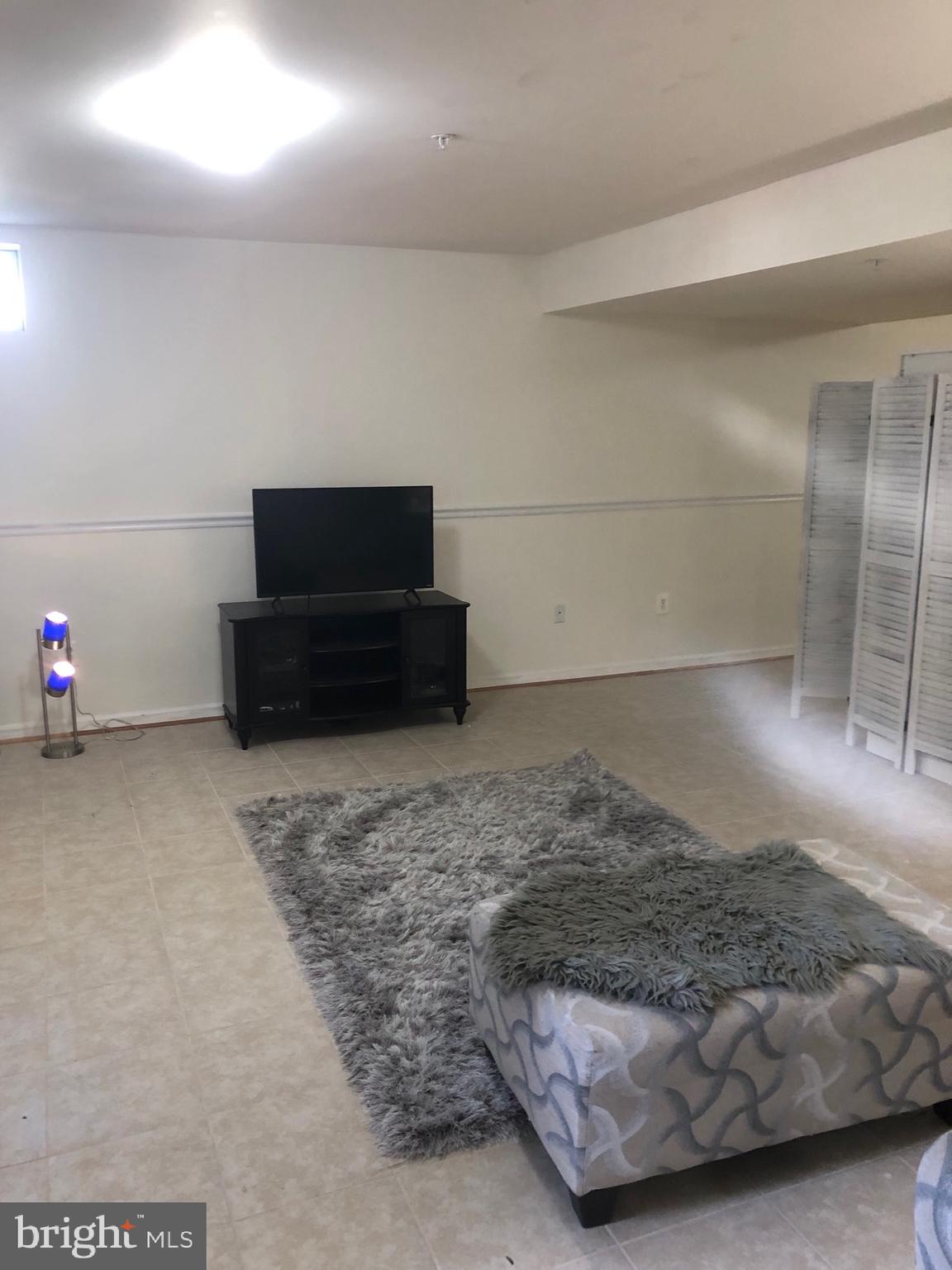 CROSS CREEK CLUB - Residential Lease