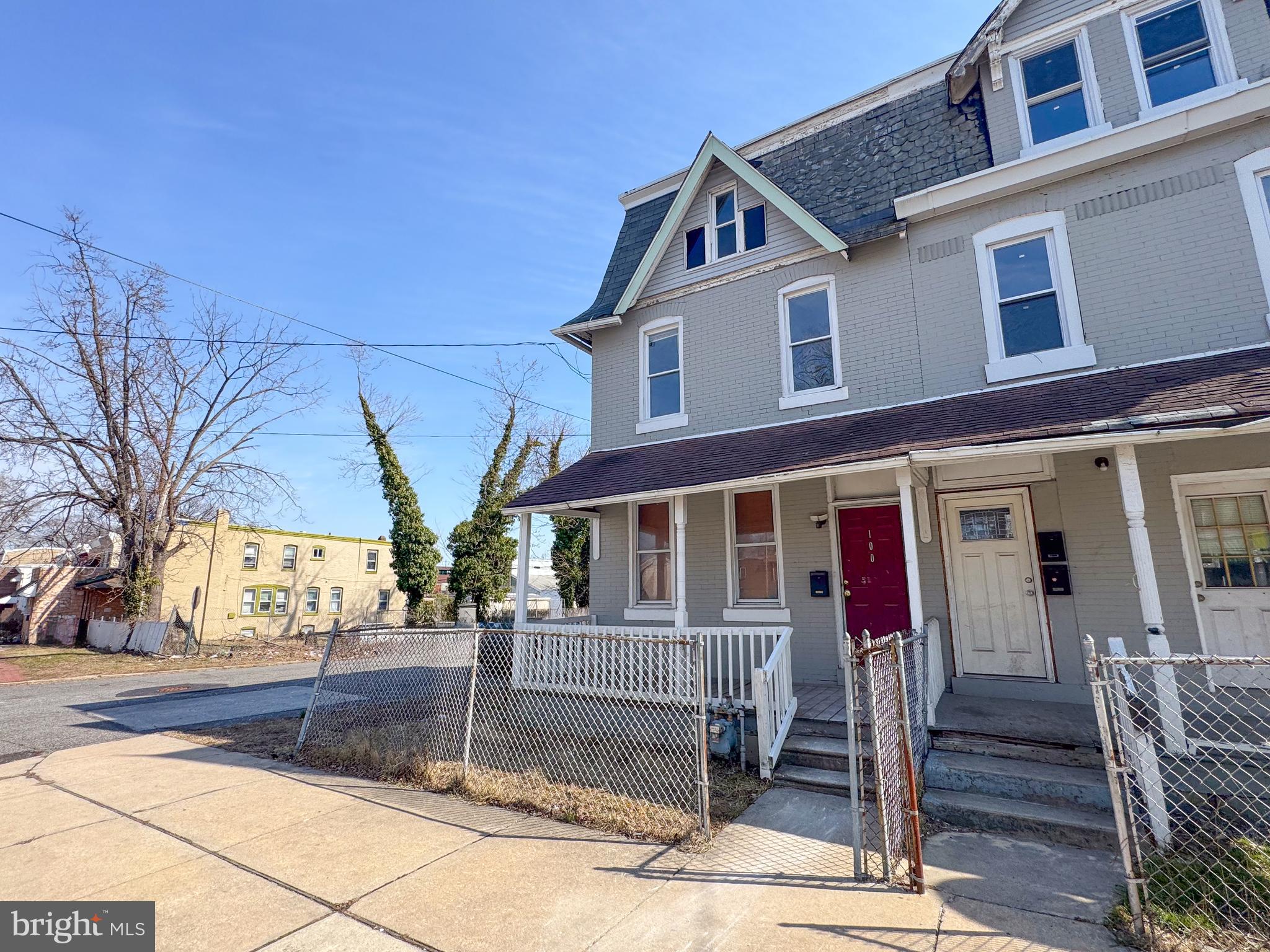 CHESTER CITY - Residential