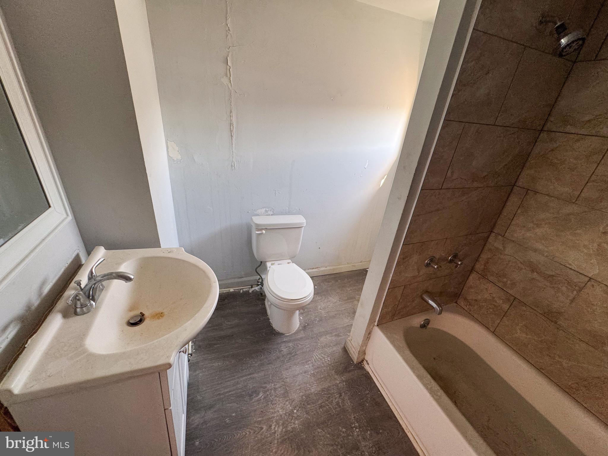 CHESTER CITY - Residential