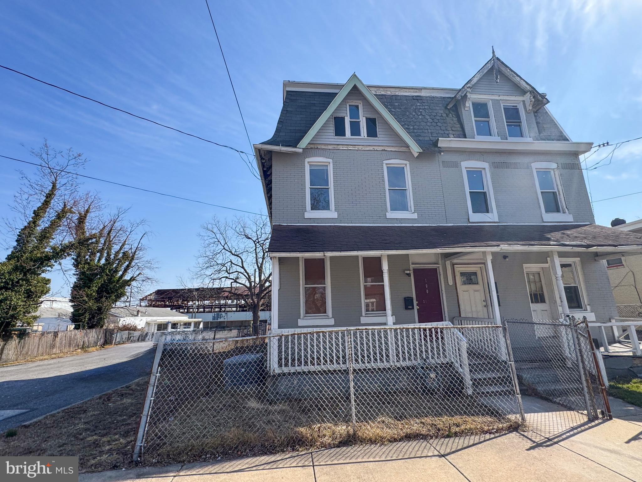 CHESTER CITY - Residential