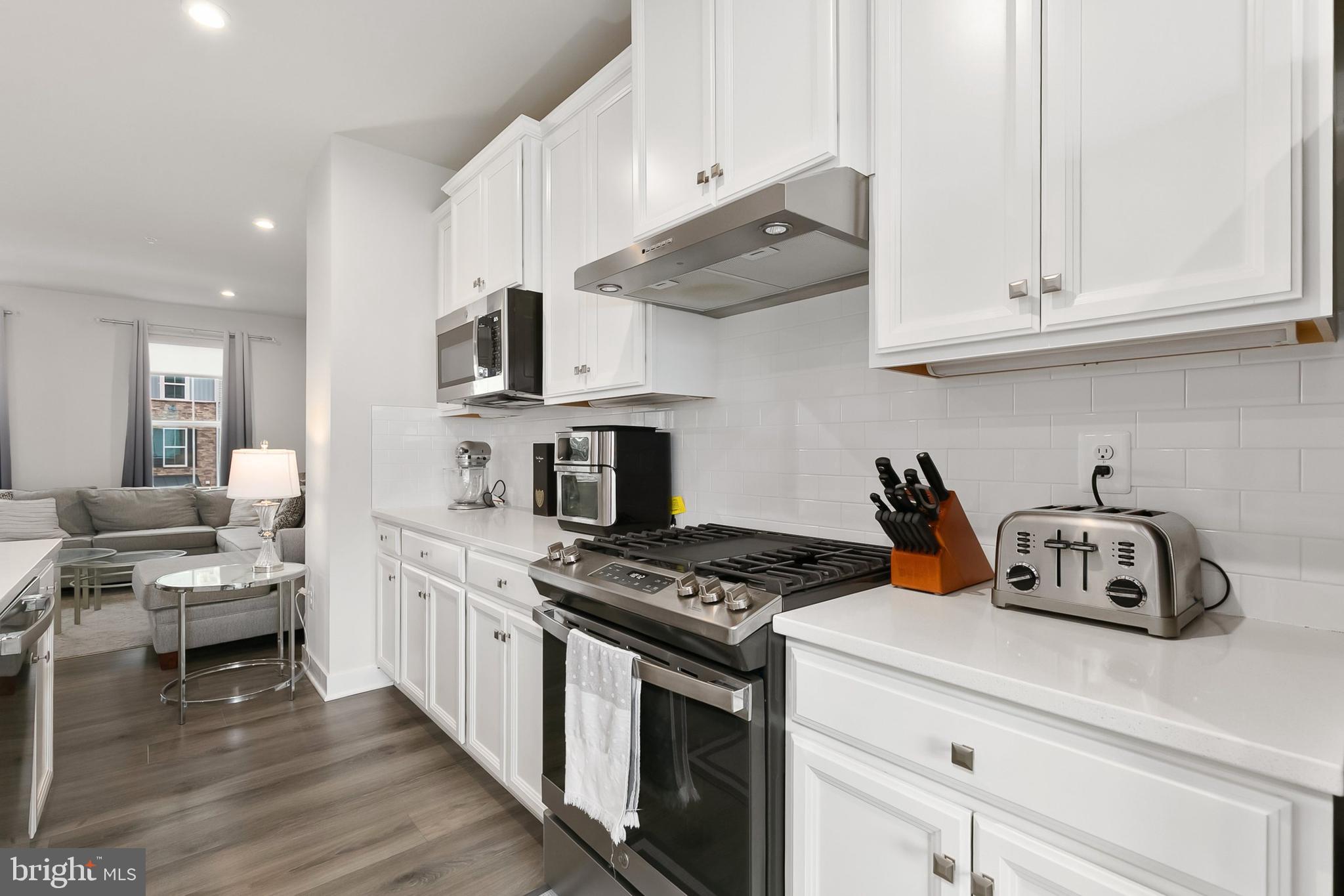 WELLINGTON FARMS - Residential