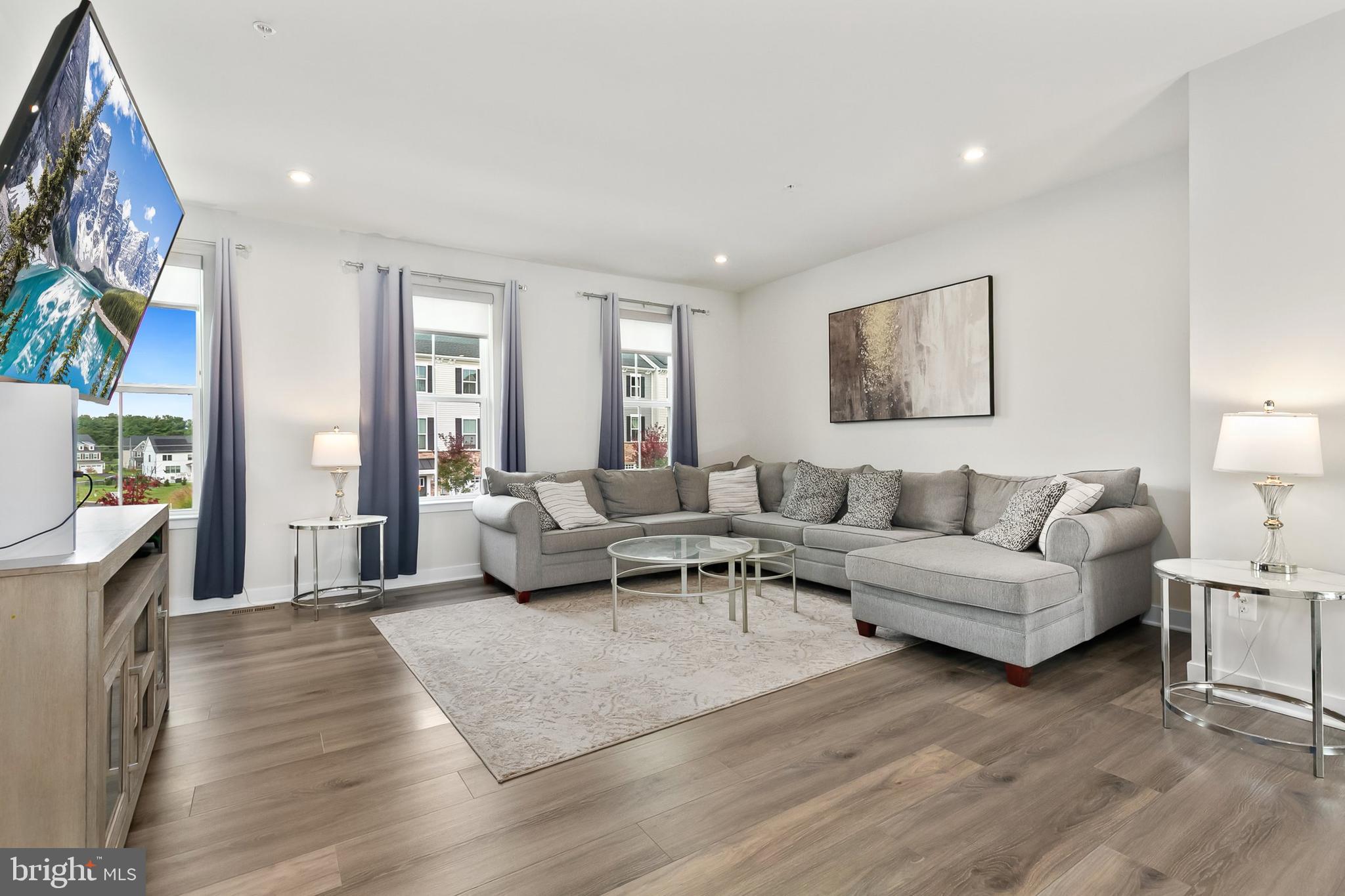 WELLINGTON FARMS - Residential