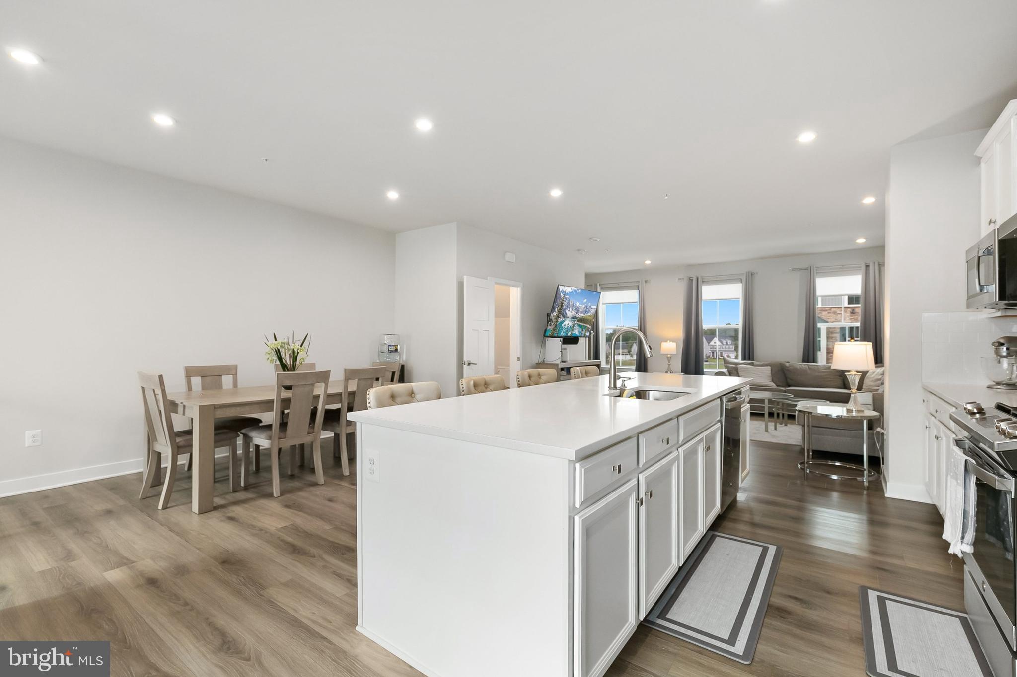 WELLINGTON FARMS - Residential