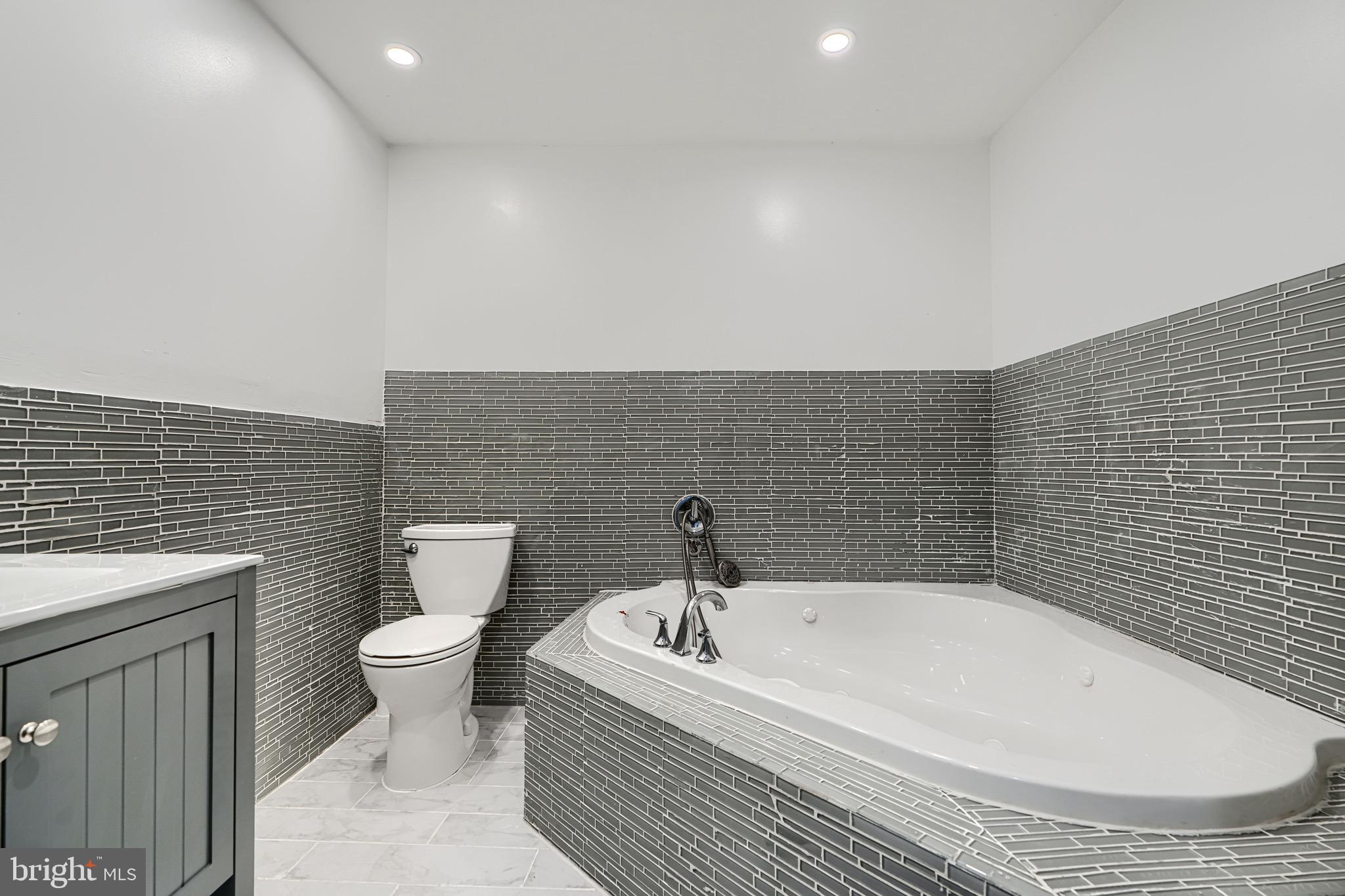 PIGTOWN HISTORIC DISTRICT - Residential Lease