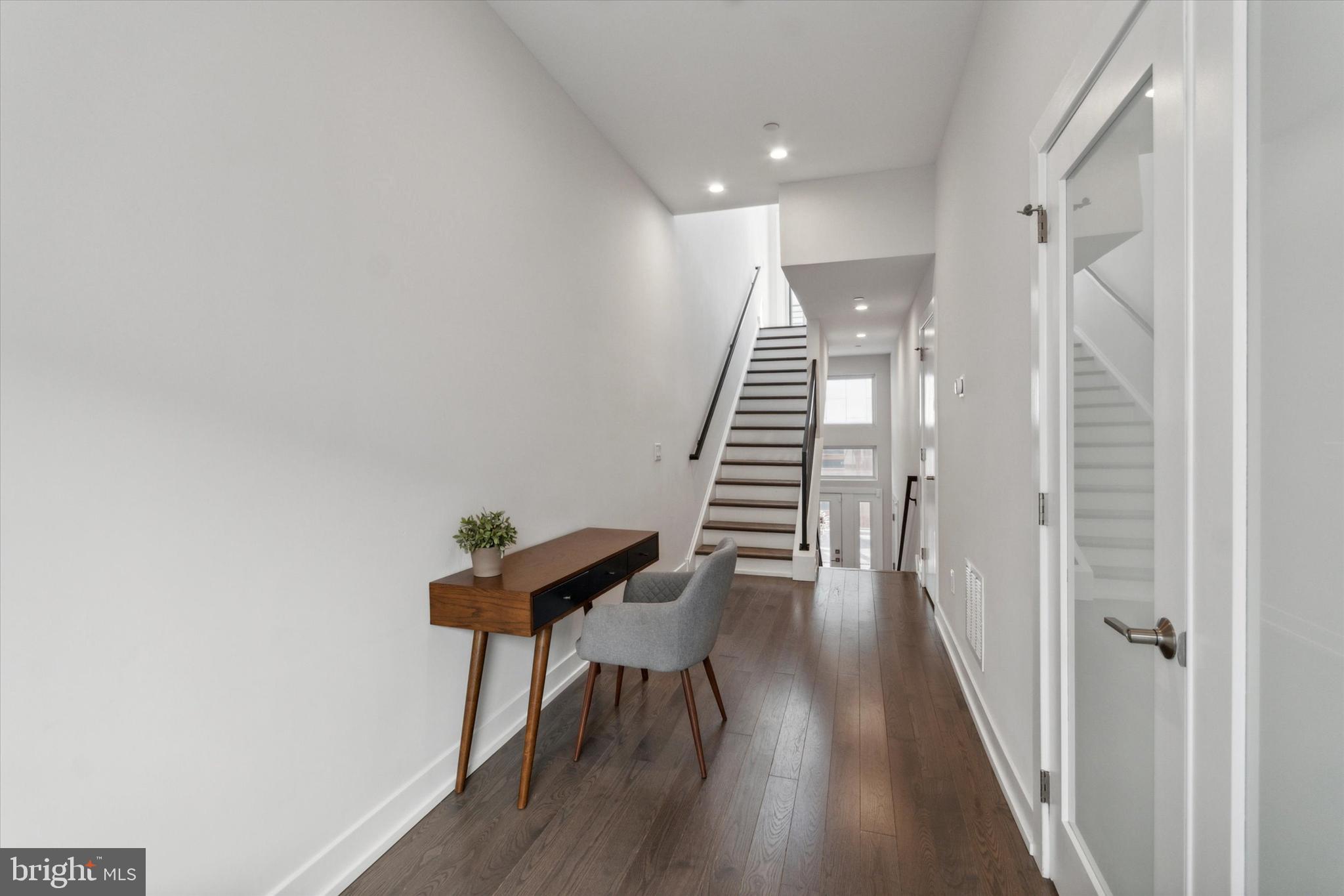 GRADUATE HOSPITAL - Residential