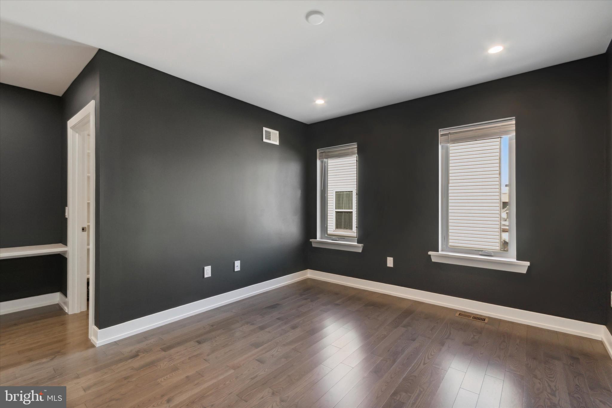 GRADUATE HOSPITAL - Residential