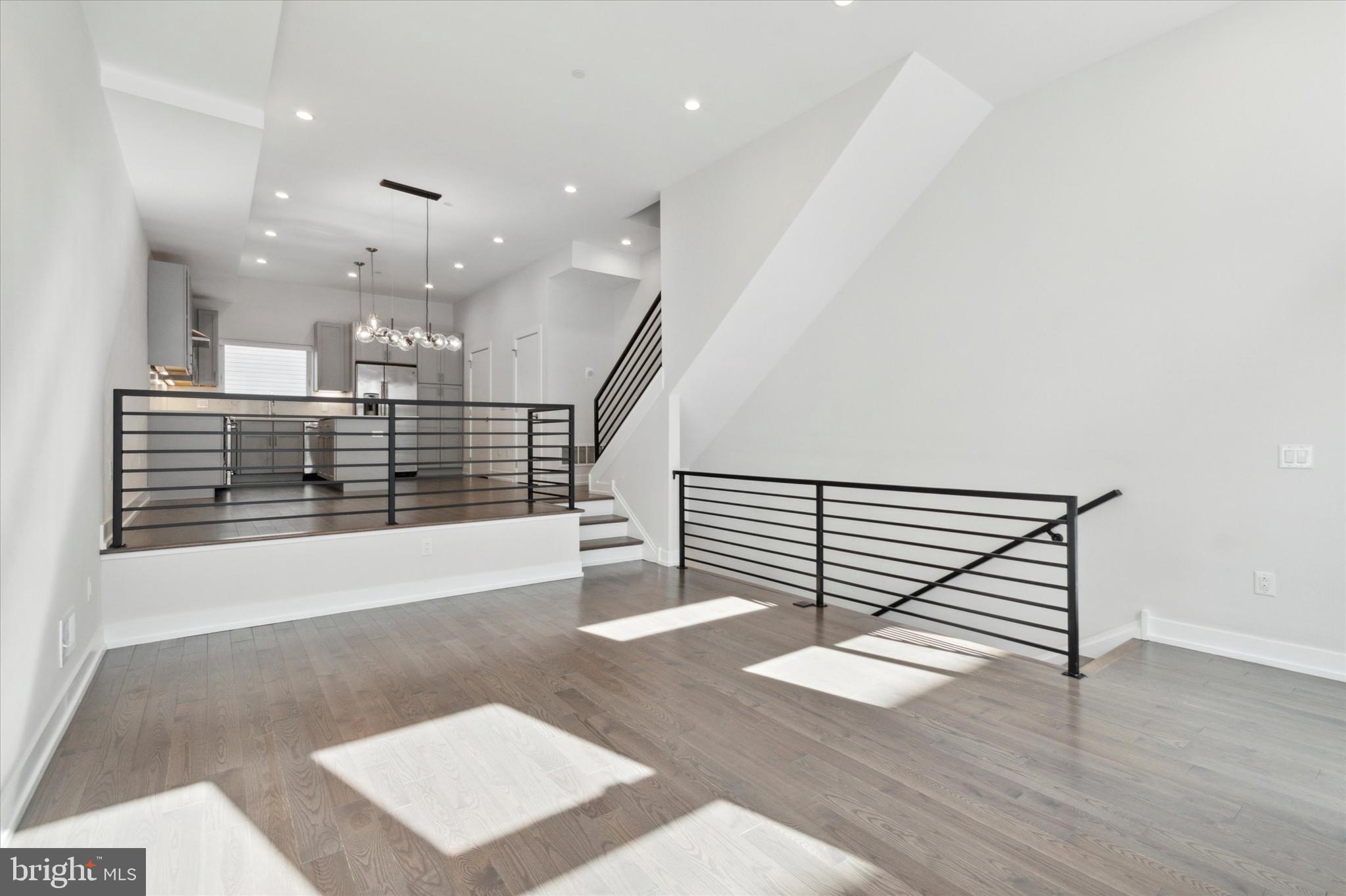 GRADUATE HOSPITAL - Residential