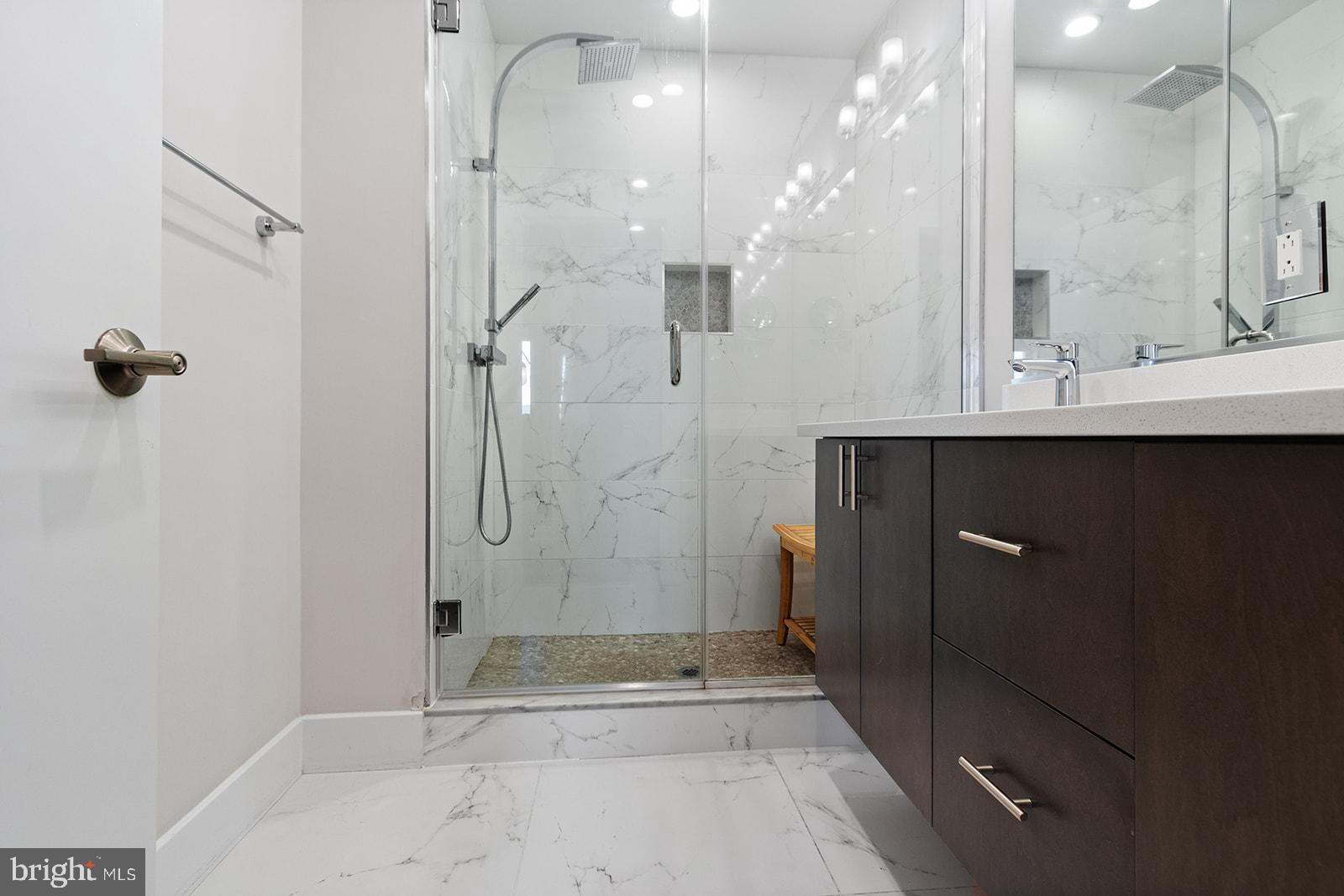 GRADUATE HOSPITAL - Residential