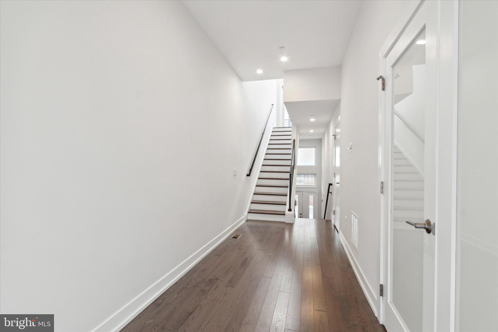 GRADUATE HOSPITAL - Residential