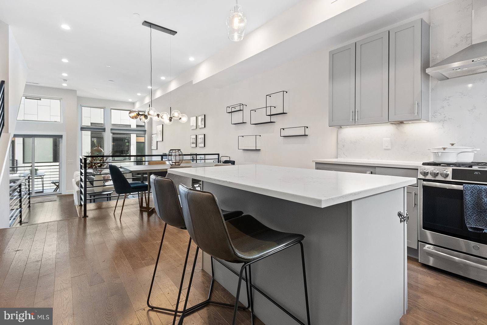 GRADUATE HOSPITAL - Residential