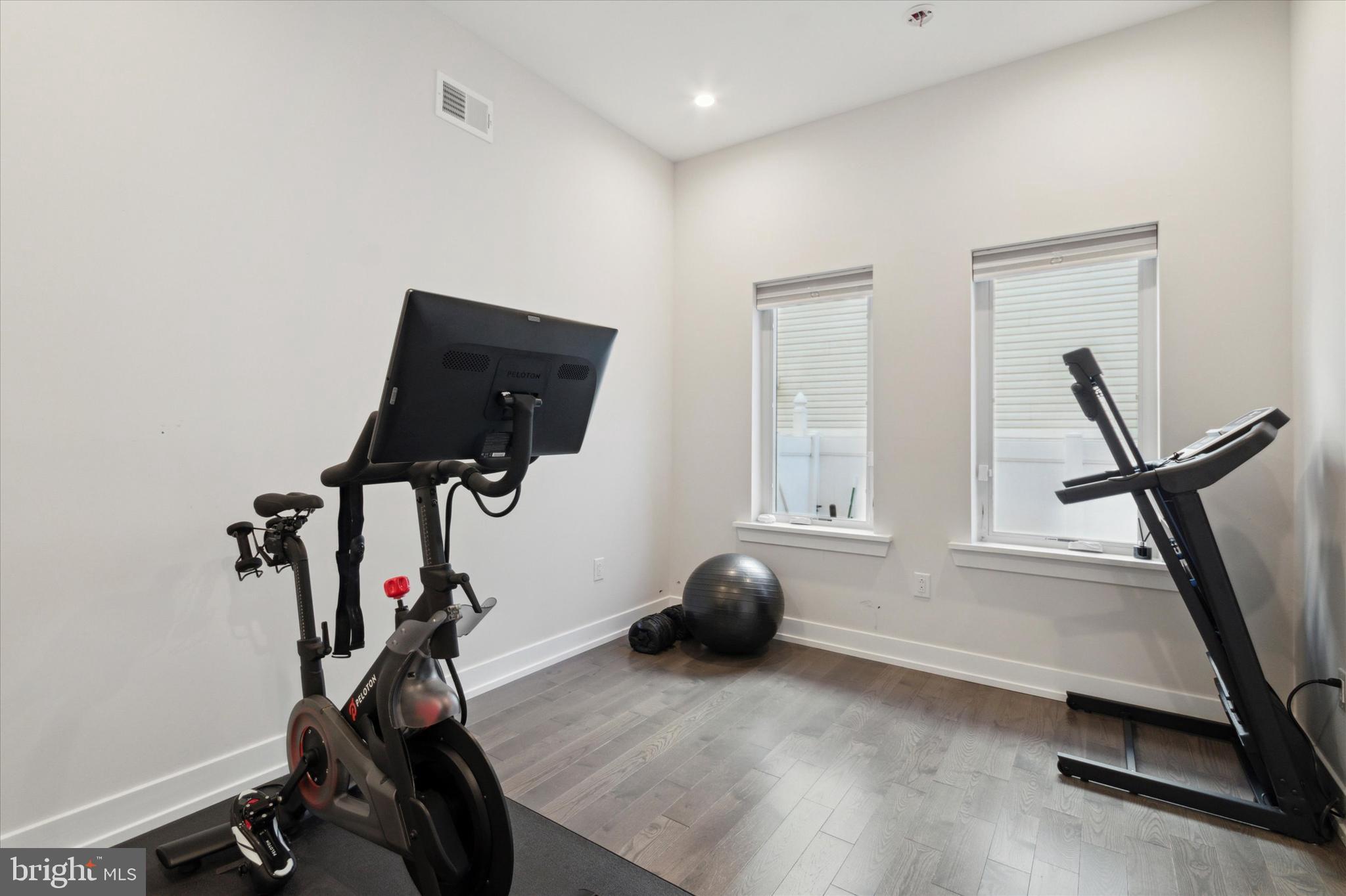 GRADUATE HOSPITAL - Residential