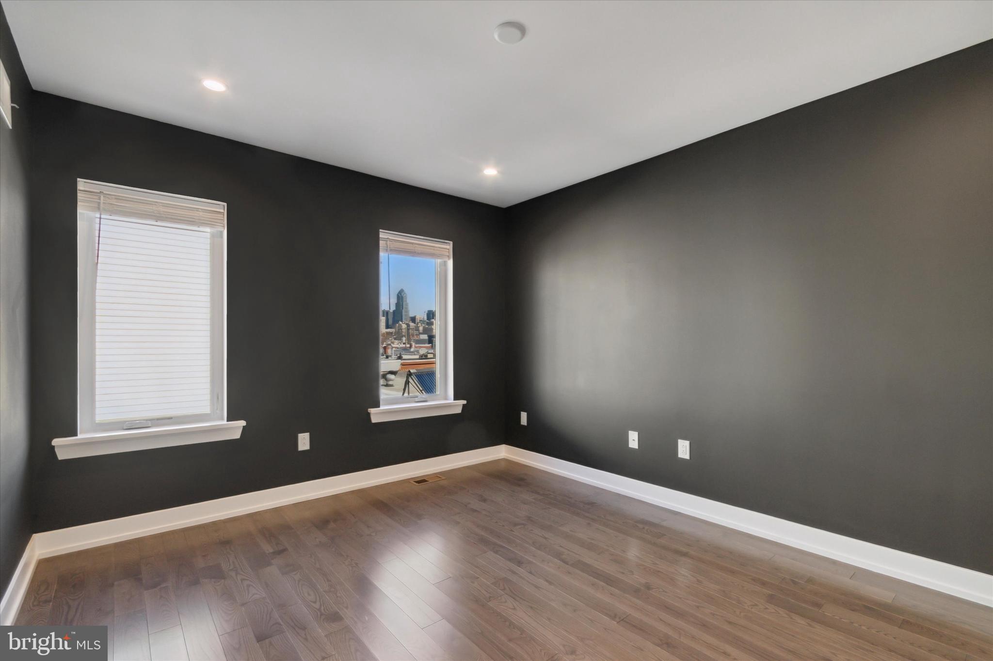 GRADUATE HOSPITAL - Residential