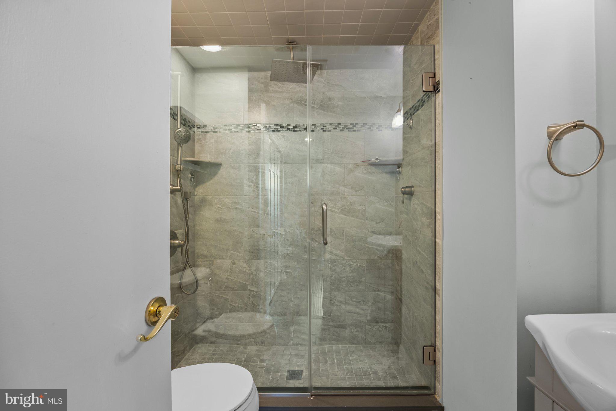 RITTENHOUSE SQUARE - Residential Lease