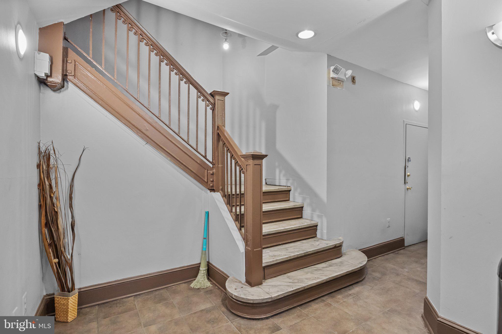 RITTENHOUSE SQUARE - Residential Lease