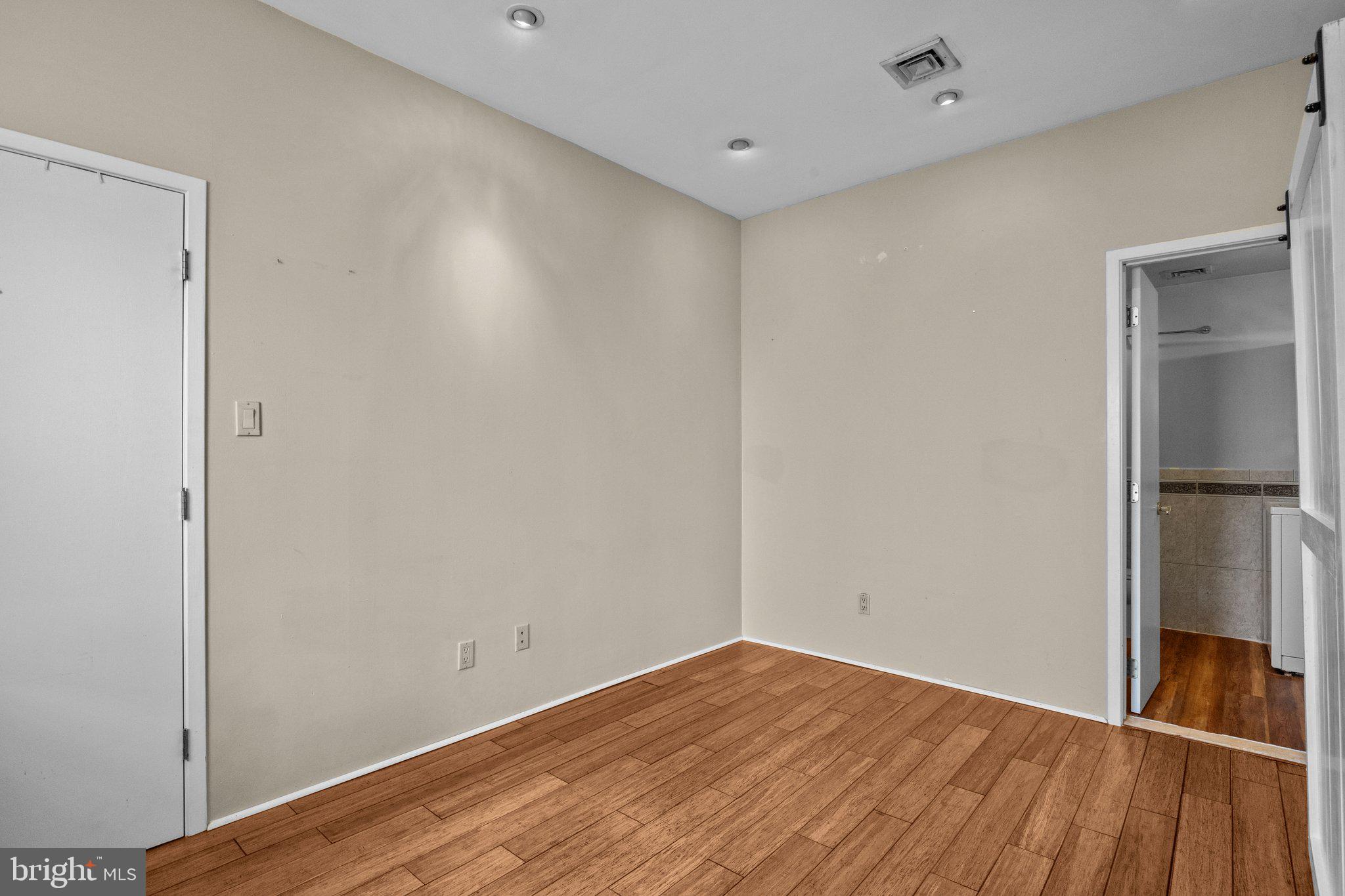 RITTENHOUSE SQUARE - Residential Lease