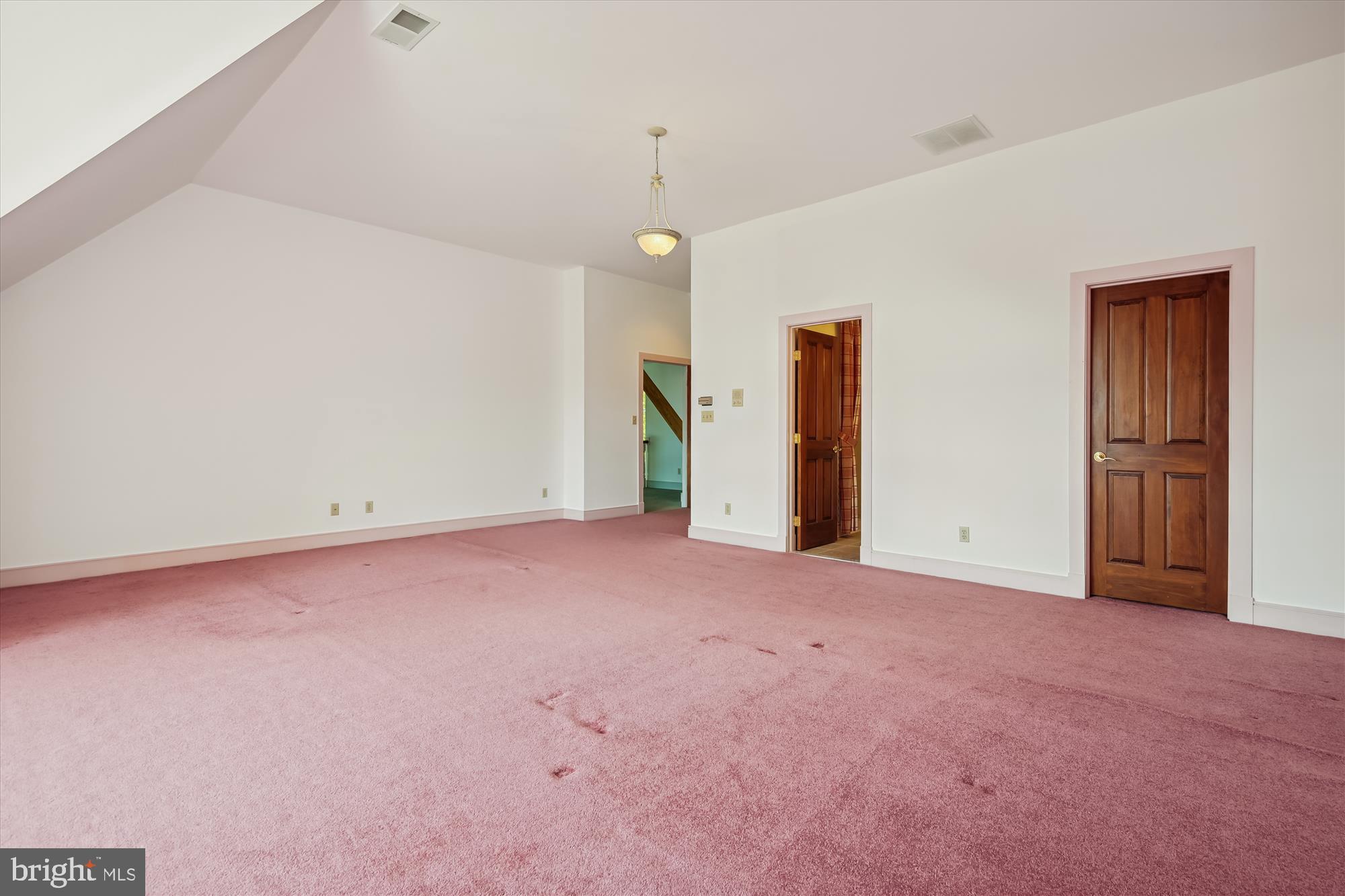 GOVERNORS MANOR - Residential