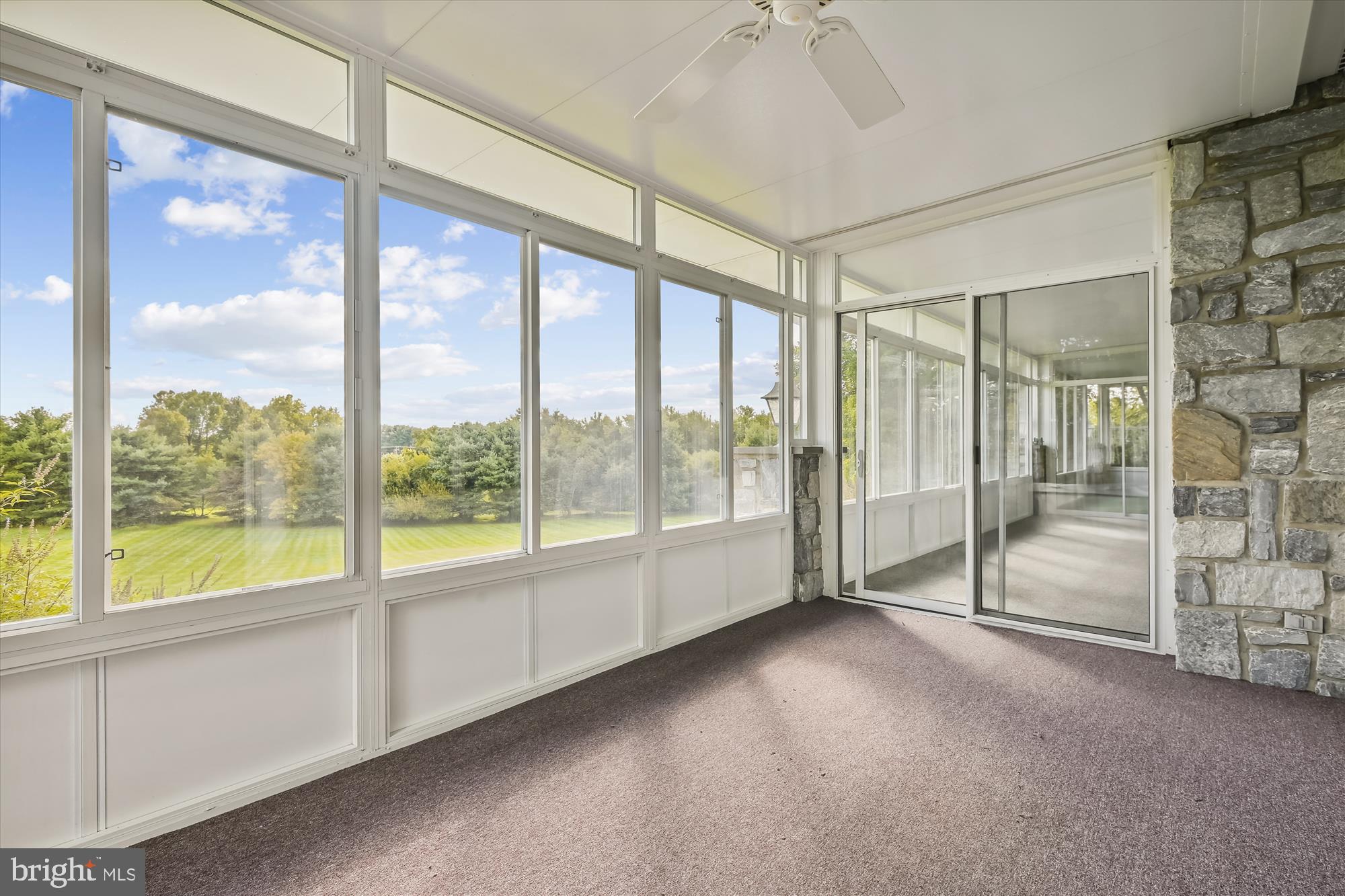 GOVERNORS MANOR - Residential