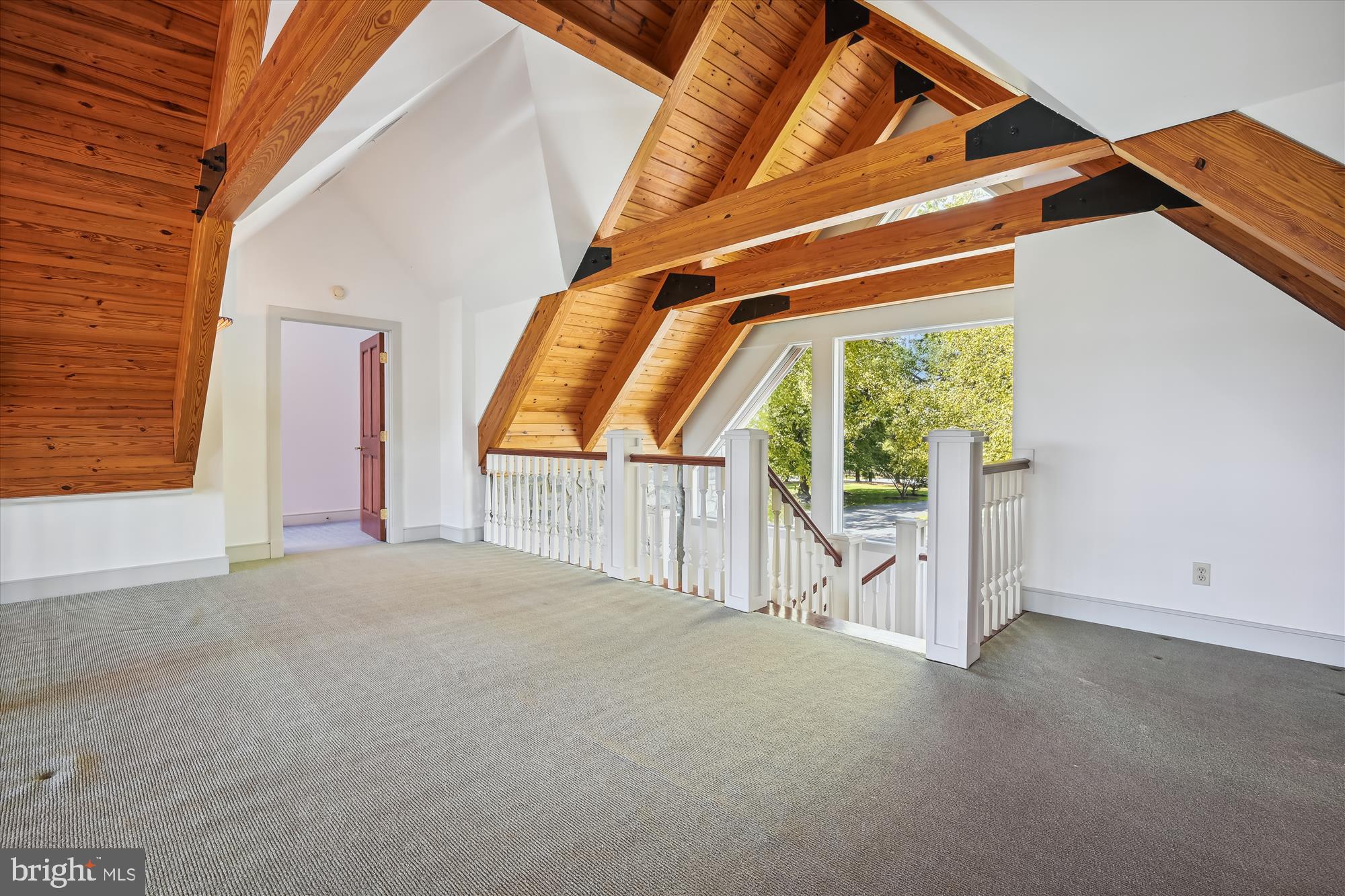 GOVERNORS MANOR - Residential