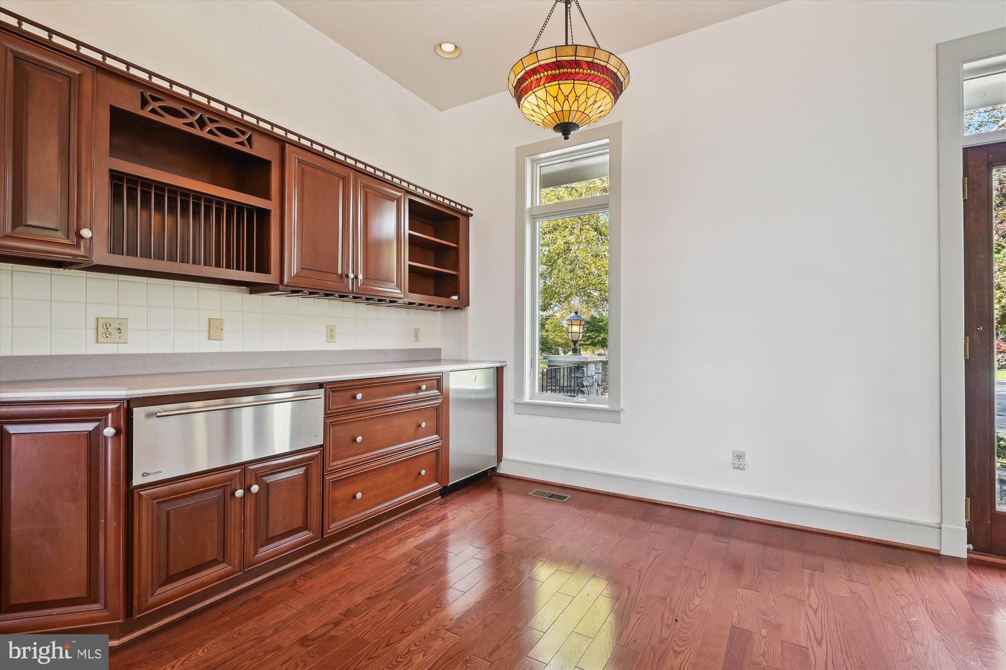 GOVERNORS MANOR - Residential