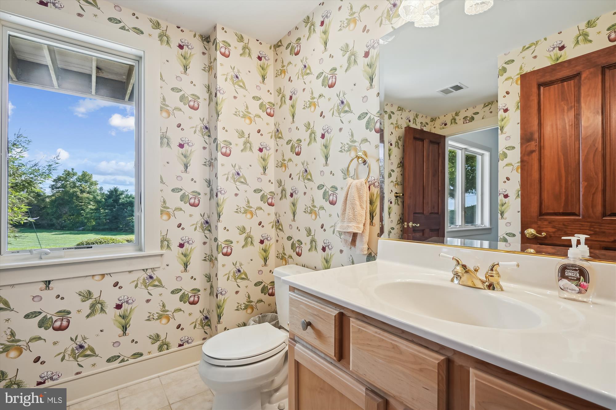 GOVERNORS MANOR - Residential