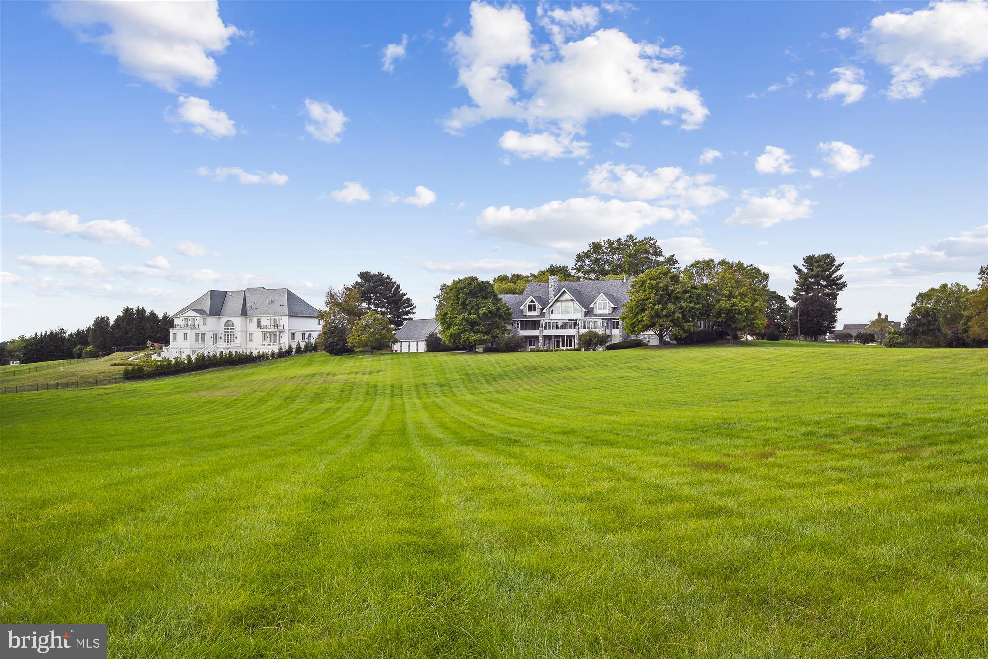 GOVERNORS MANOR - Residential