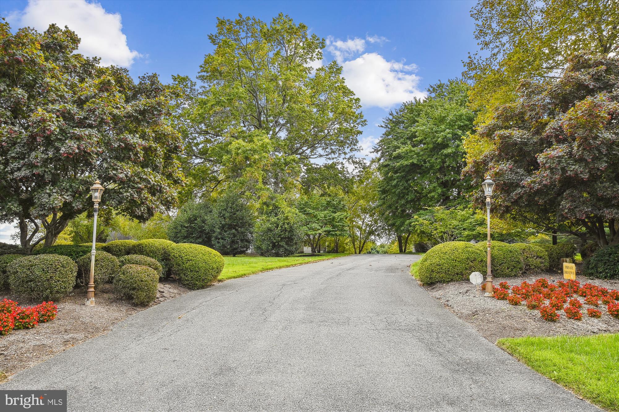 GOVERNORS MANOR - Residential